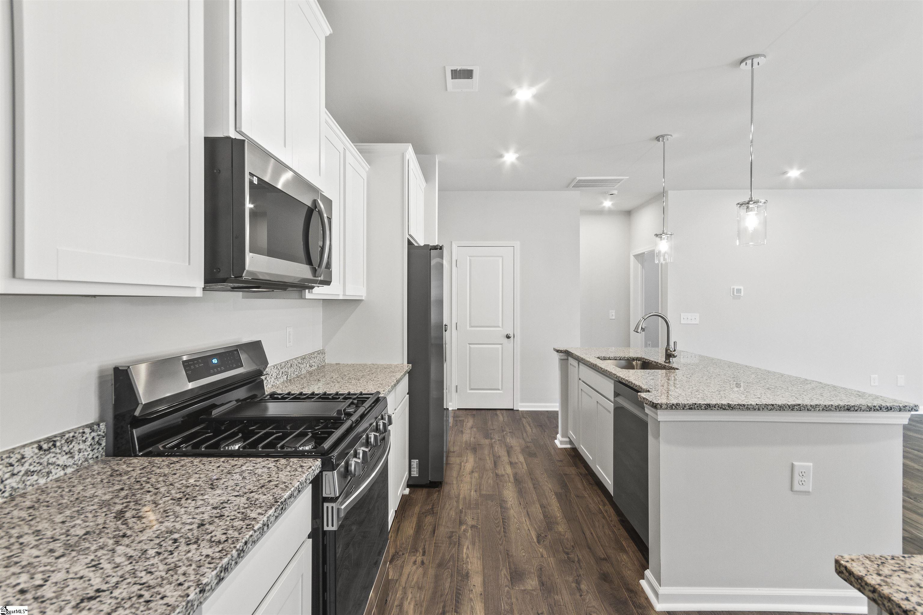 Photo 3 of Single family home for sale at 2060 Halton Oaks Dr #129, Spartanburg, SC 29303 | MLS# 1605797 | Listing updated on 2026-10-06