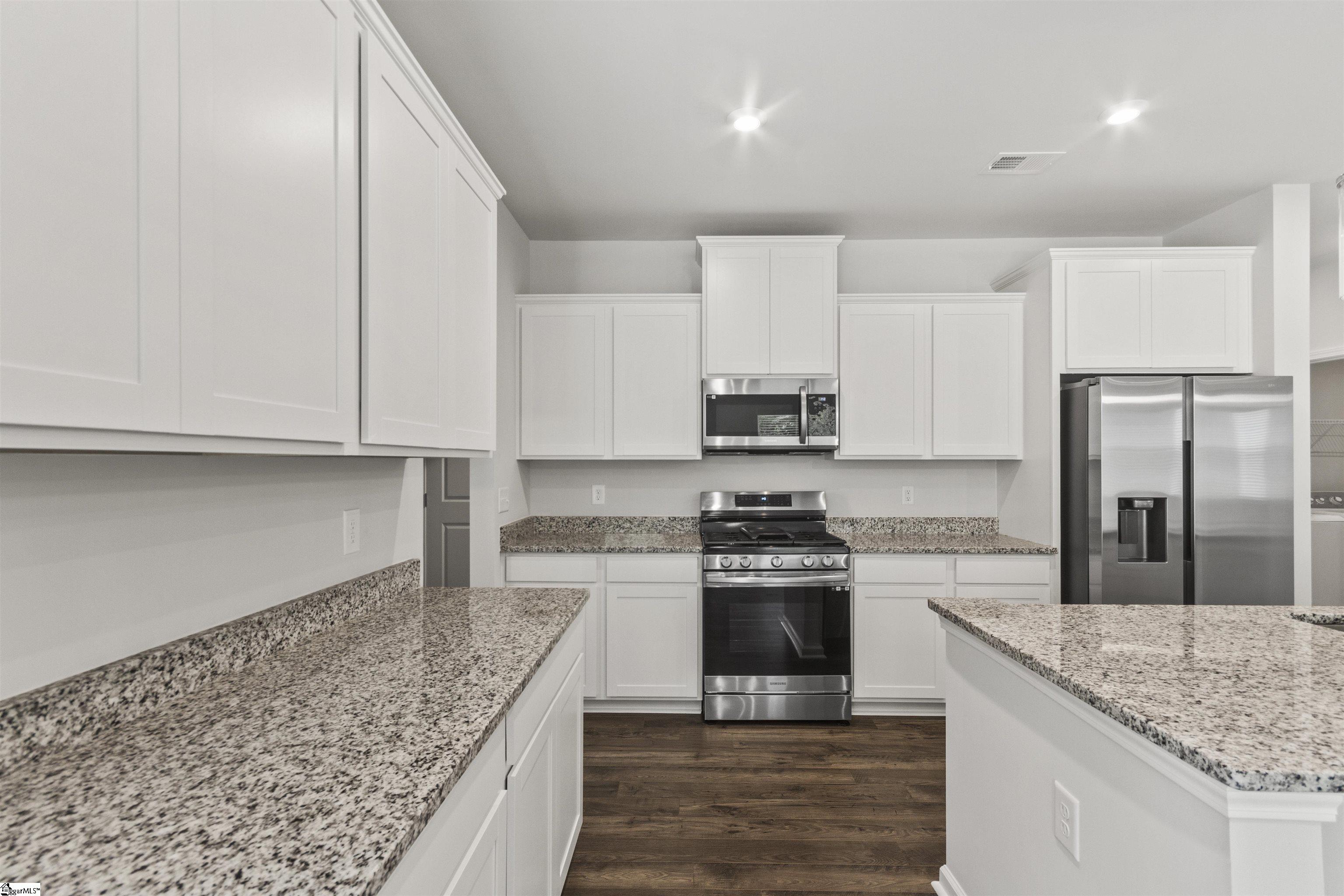 Photo 4 of Single family home for sale at 2060 Halton Oaks Dr #129, Spartanburg, SC 29303 | MLS# 1605797 | Listing updated on 2026-10-06