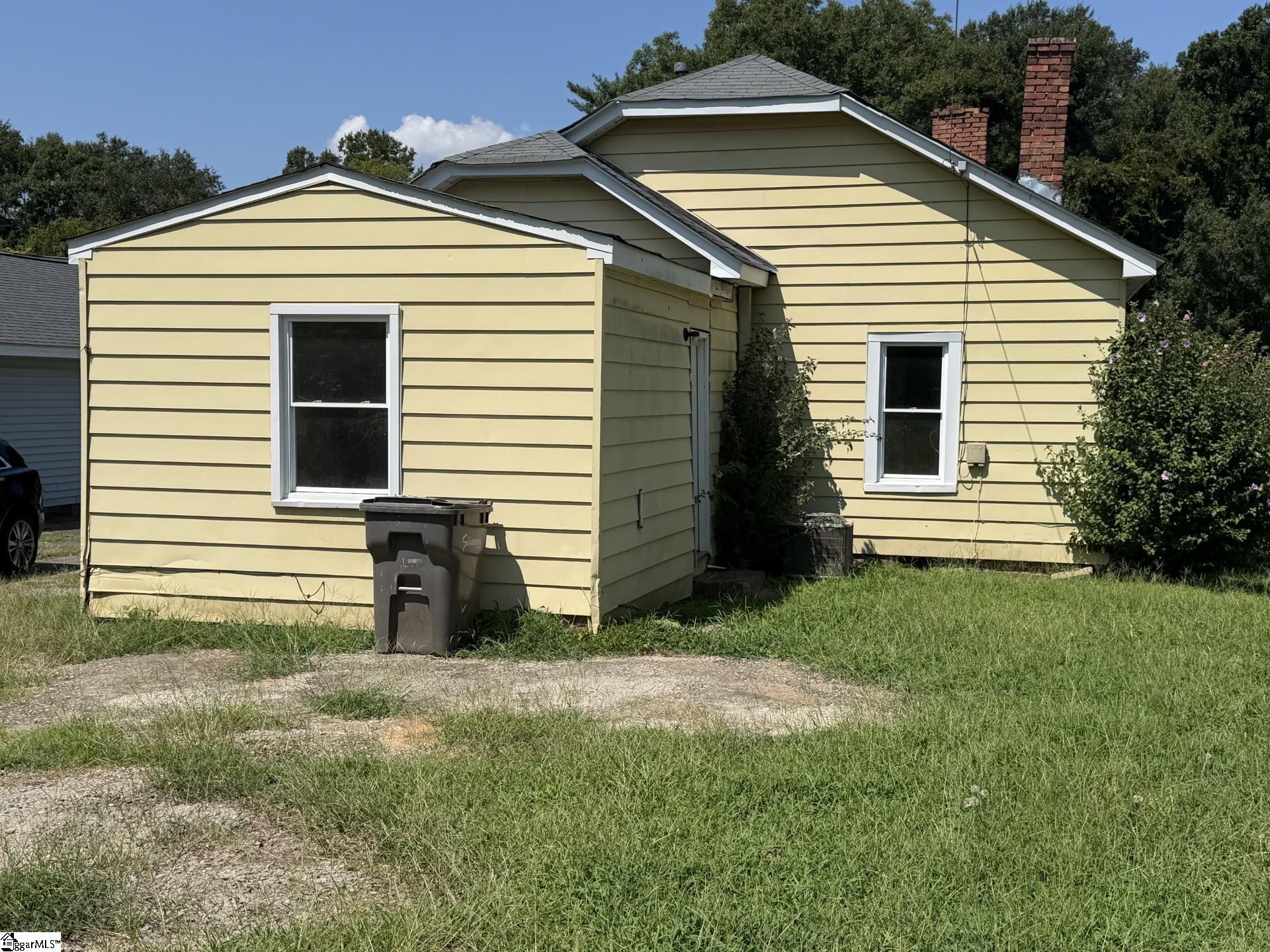 Photo 2 of Single family home for sale at 128 Prospect Ave, Spartanburg, SC 29306 | MLS# 1605855 | Listing updated on 2026-10-06