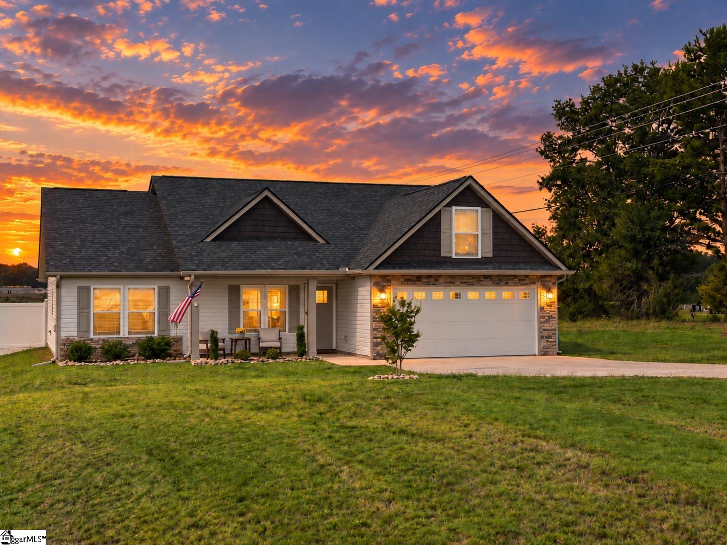 Single family home for sale at 202 Rcthompson Rd, Chesnee, SC 29323 | MLS# 1605983