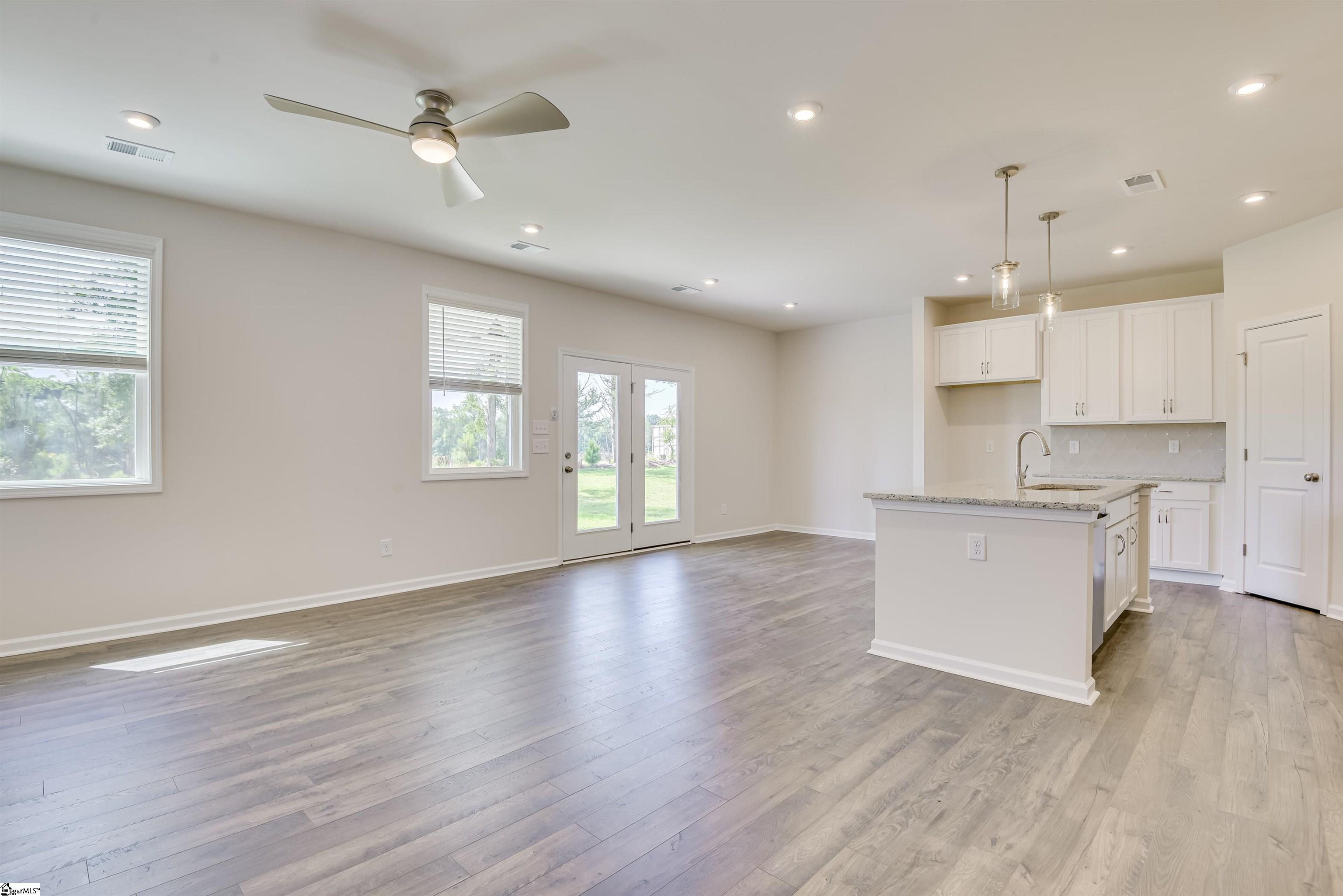 Photo 2 of Single family home for sale at 1226 Red Delicious Dr, Lyman, SC 29365 | MLS# 1605994 | Listing updated on 2026-10-07