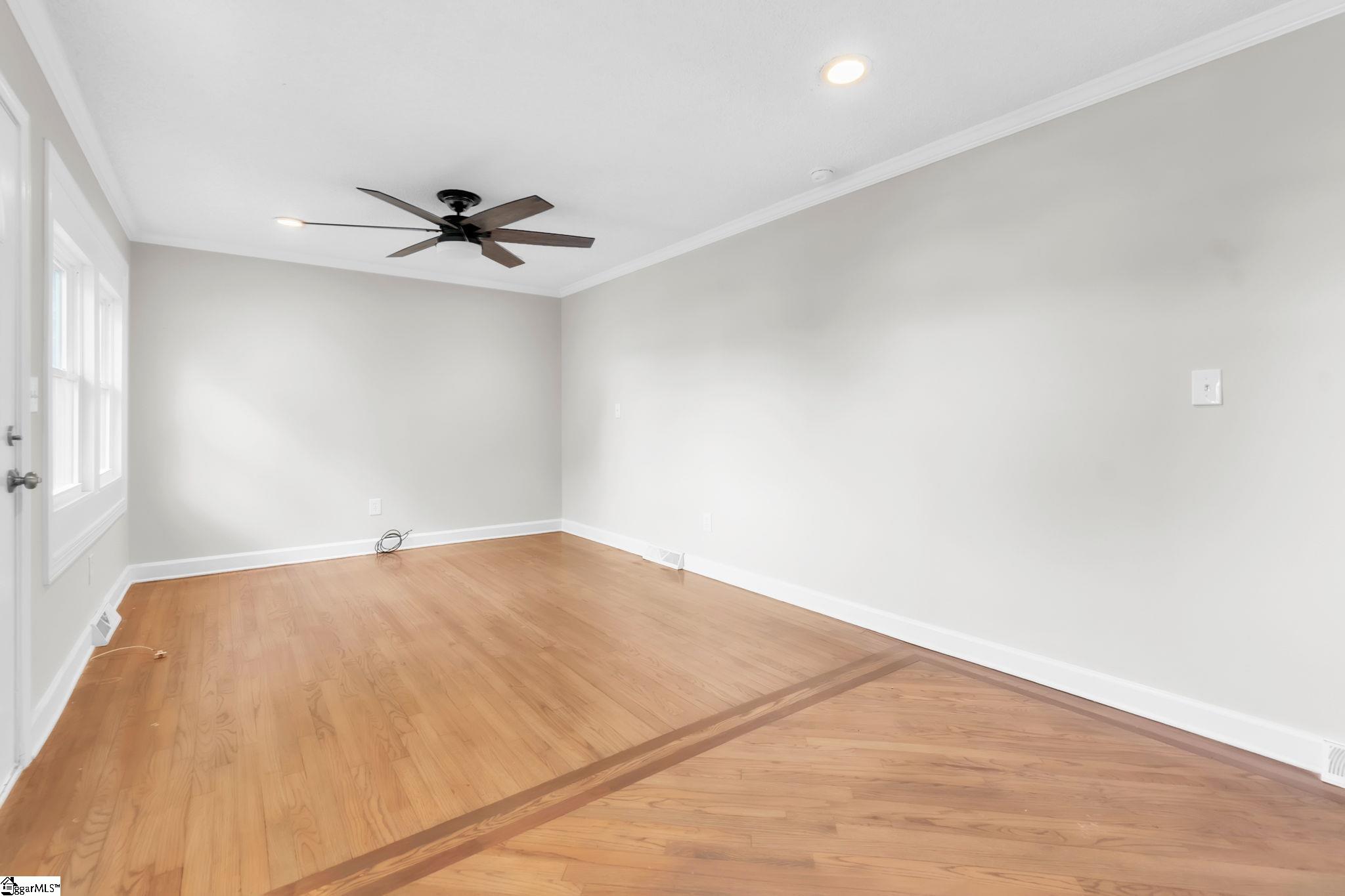 Photo 3 of Single family home for sale at 116 Valley Dr, Greer, SC 29651 | MLS# 1606004 | Listing updated on 2026-10-07