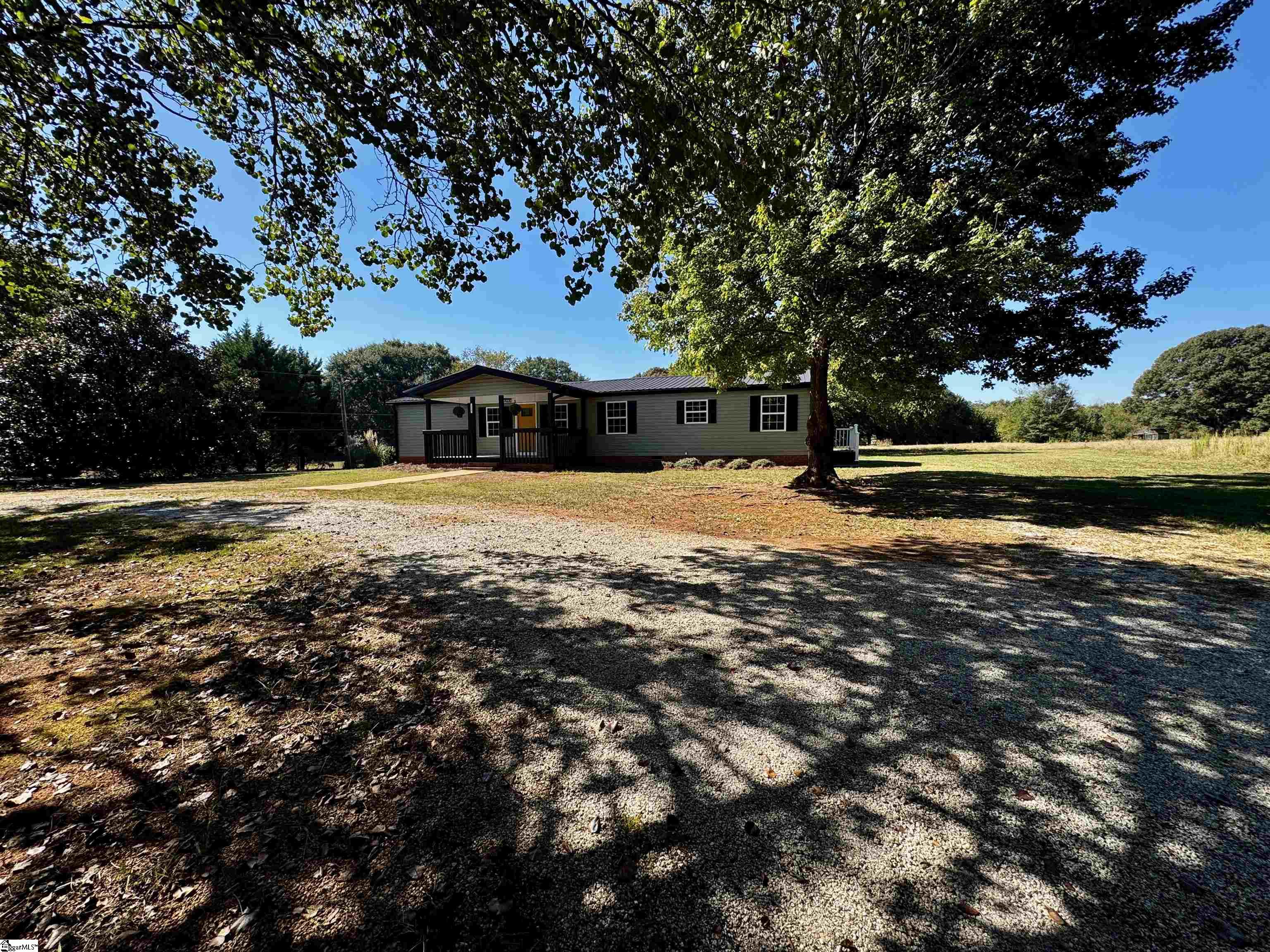 Photo 1 of Manufactured home for sale at 710 E Victor Hl Rd, Duncan, SC 29334 | MLS# 1606009 | Listing updated on 2026-10-07