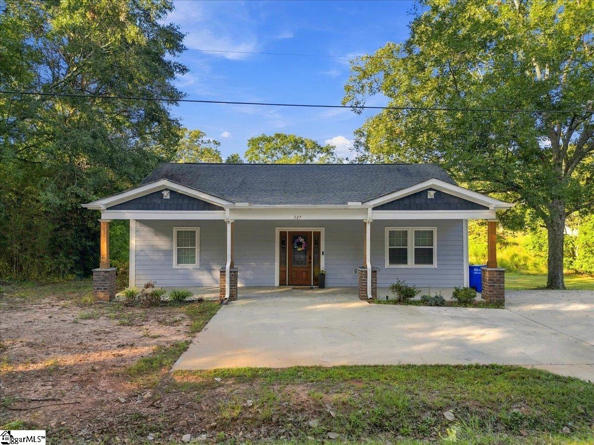 Single family home for sale at 327 Rehobeth School Rd, Piedmont, SC 29673 | MLS# 1606027
