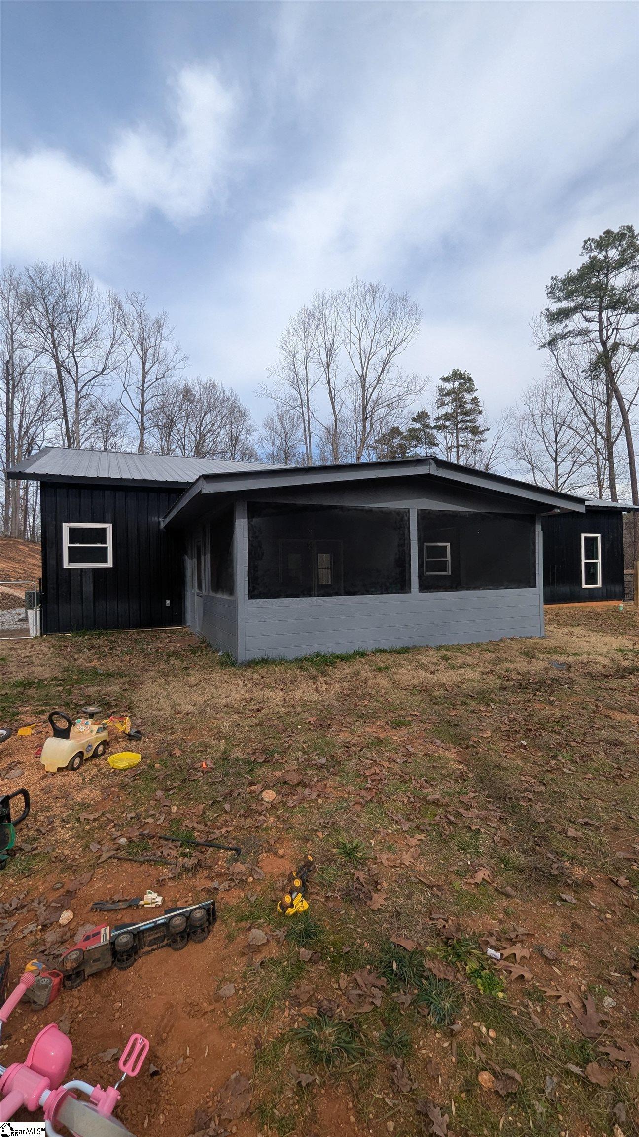 Photo 2 of Single family home for sale at 292 Rabbit Rd, Travelers Rest, SC 29690 | MLS# 1606072 | Listing updated on 2026-10-08