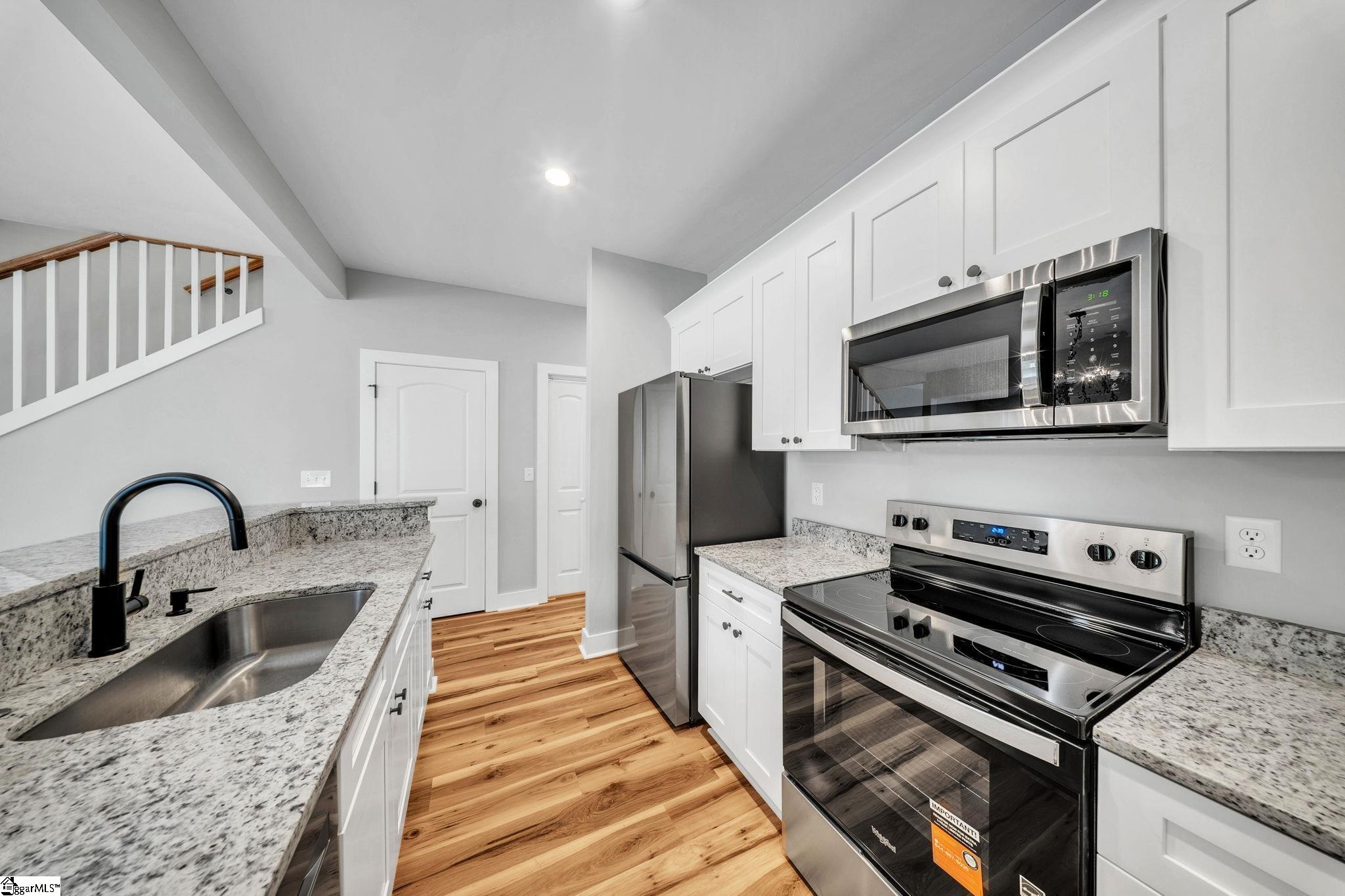 Photo 4 of House for sale at 17 Jamison St, Greenville, SC 29611 | MLS# 1606080 | Listing updated on 2026-10-08
