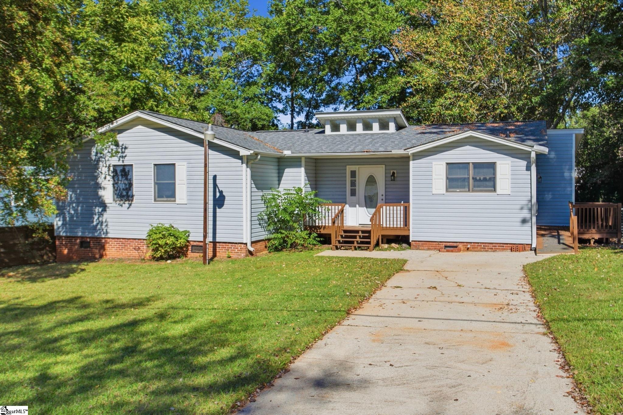 Single family home for sale at 106 Kirksey Ct, Travelers Rest, SC 29690 | MLS# 1606098