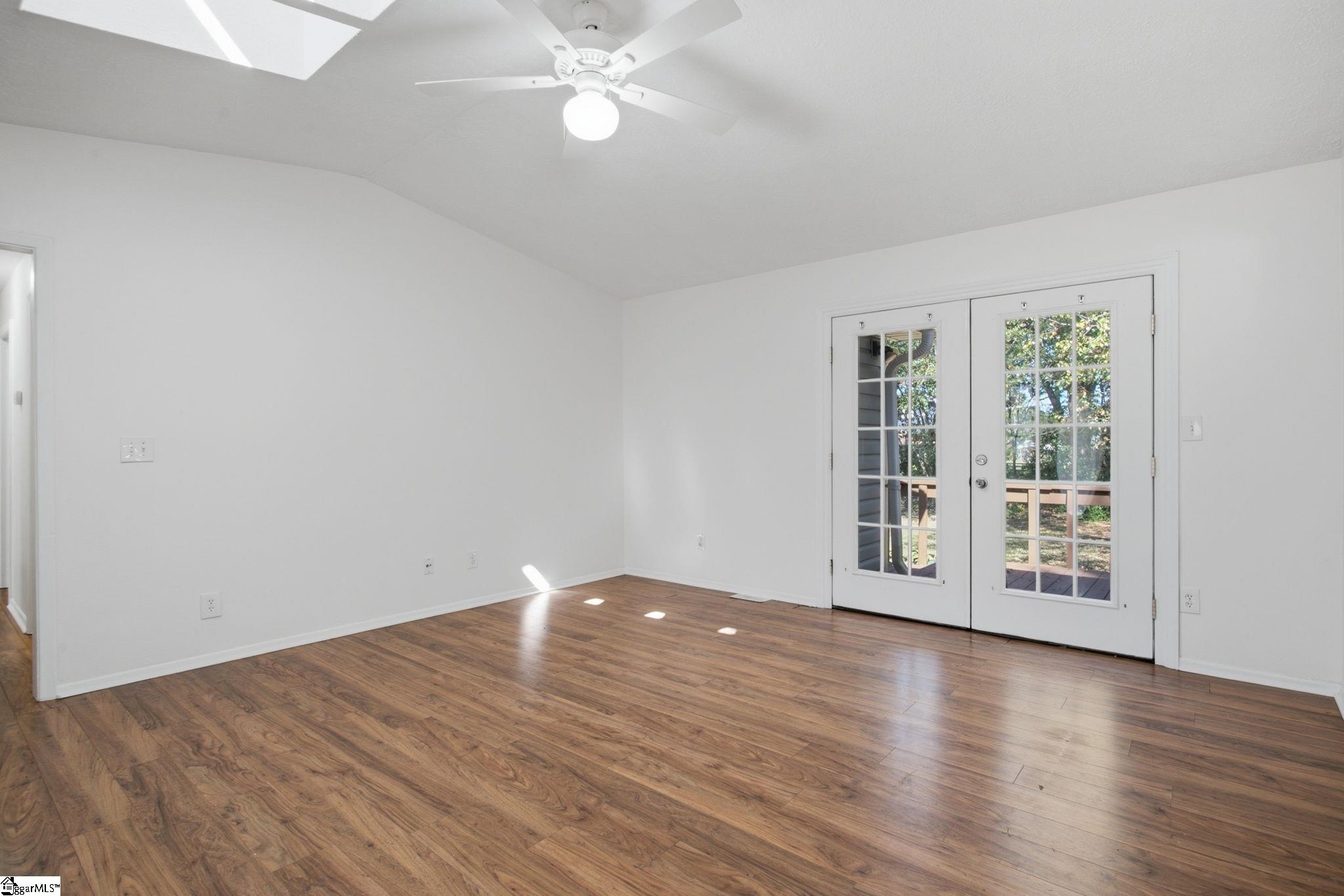 Photo 3 of Single family home for sale at 106 Kirksey Ct, Travelers Rest, SC 29690 | MLS# 1606098 | Listing updated on 2026-10-08
