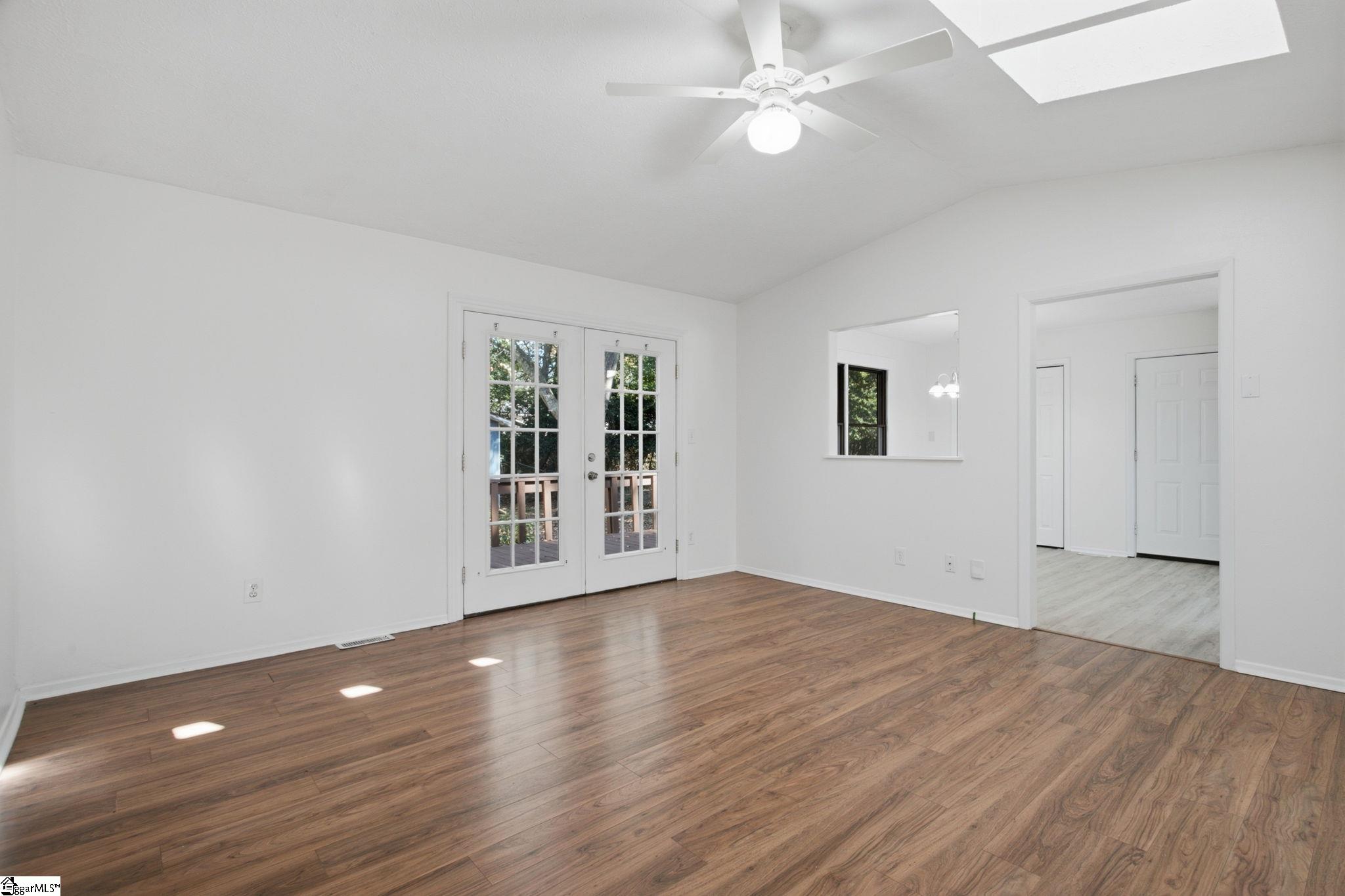 Photo 4 of Single family home for sale at 106 Kirksey Ct, Travelers Rest, SC 29690 | MLS# 1606098 | Listing updated on 2026-10-08