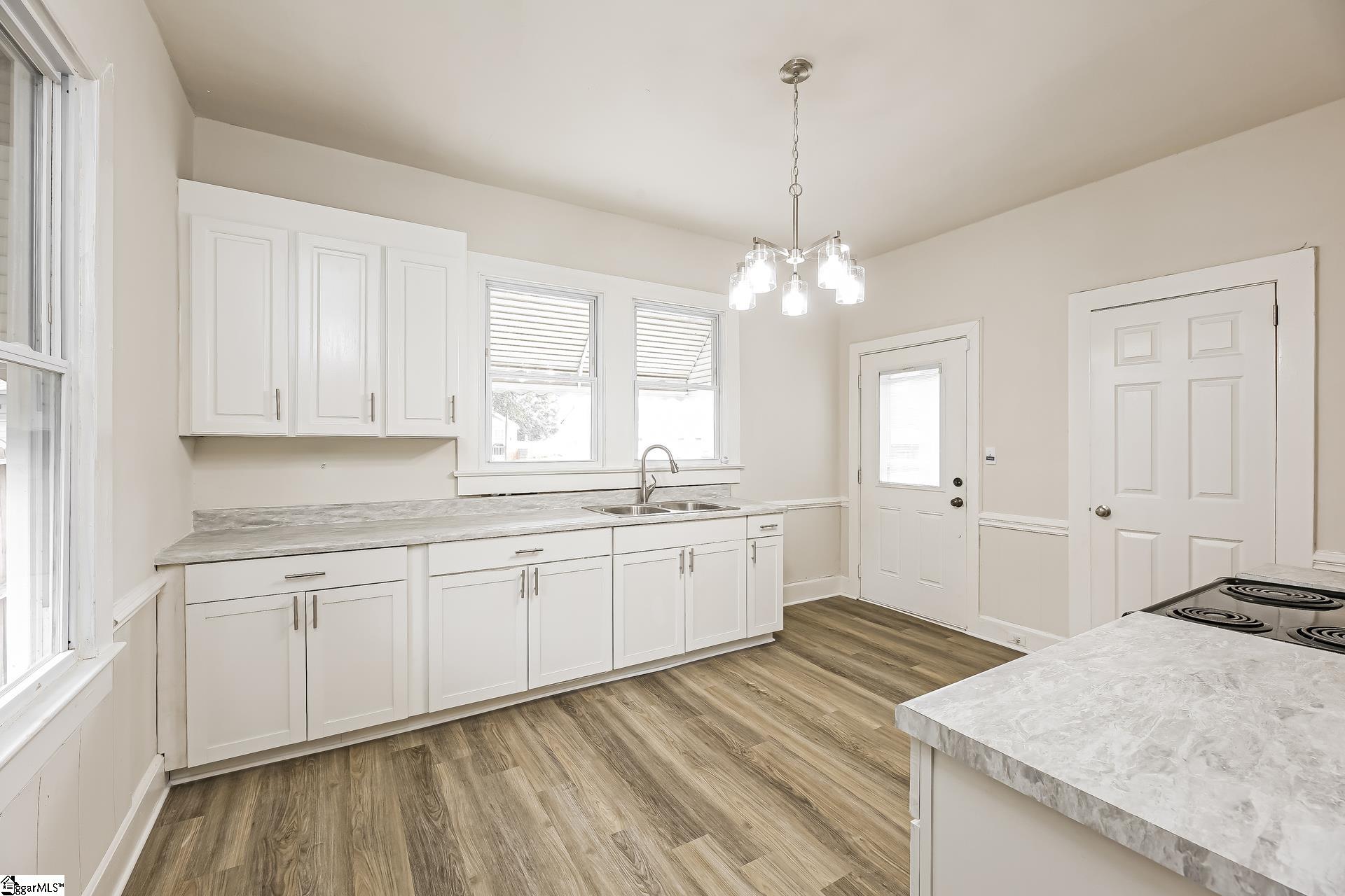 Photo 1 of Single family home for sale at 15 Crescent St, Lyman, SC 29365 | MLS# 1606136 | Listing updated on 2026-10-08
