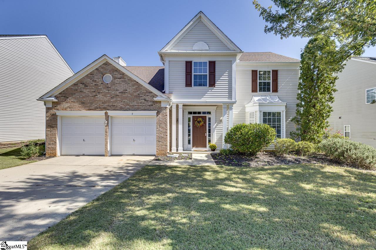 Photo 1 of Single family home for sale at 7 Bay Hl Dr, Simpsonville, SC 29681 | MLS# 1606167 | Listing updated on 2026-10-08