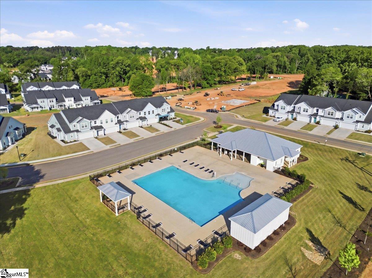 Photo 3 of Sale Pending at 131 Beaverdam Crk Dr, Anderson, SC 29621 | MLS# 1606577 | Listing updated on 2026-10-14
