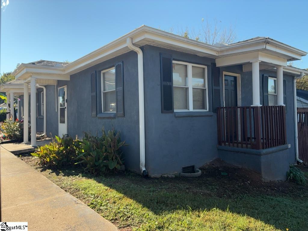 Photo 3 of House for sale at 902 Railroad St, Anderson, SC 29624 | MLS# 1606837 | Listing updated on 2026-10-16