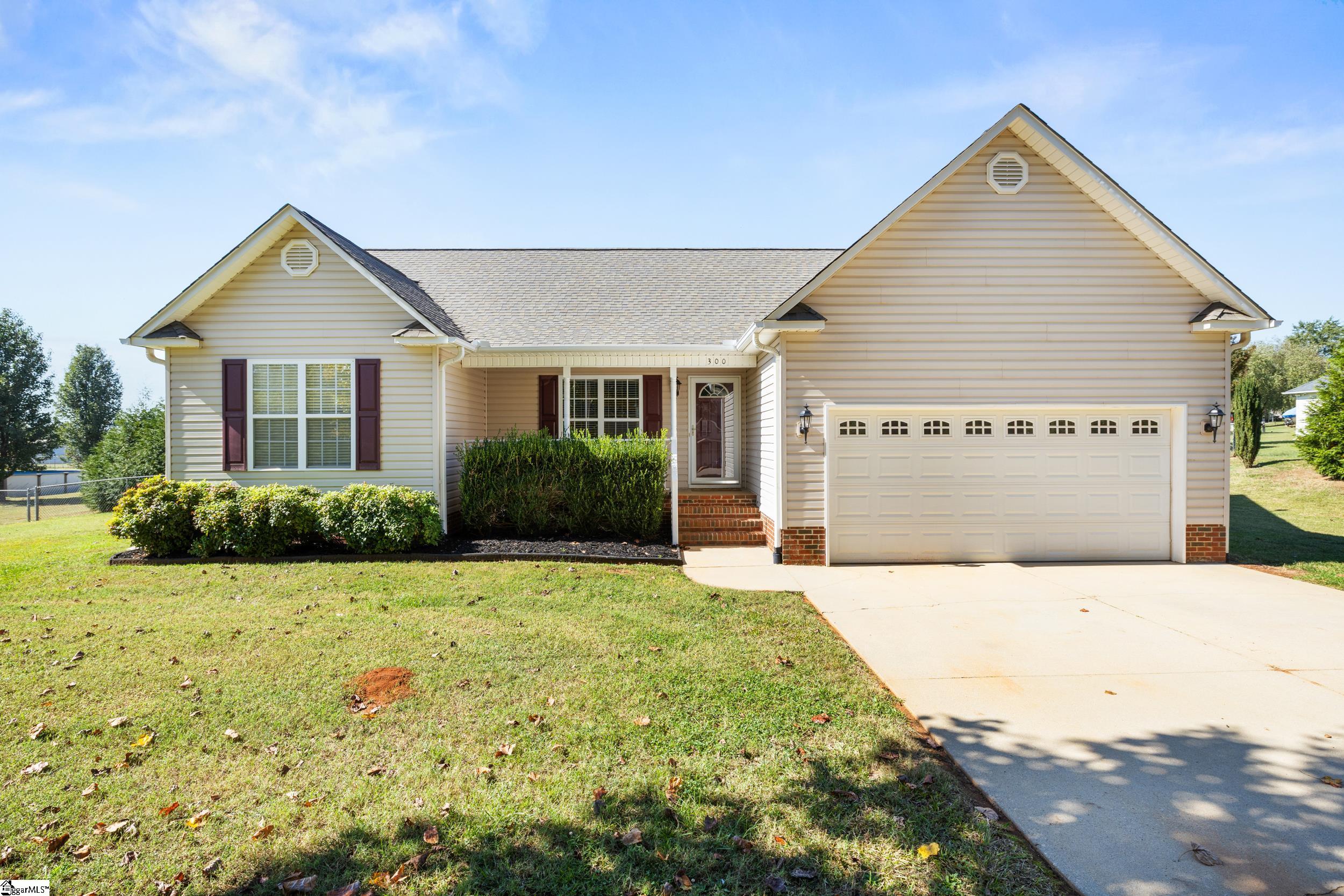 Single family home for sale at 300 Cunningham Rd, Woodruff, SC 29388 | MLS# 1607022