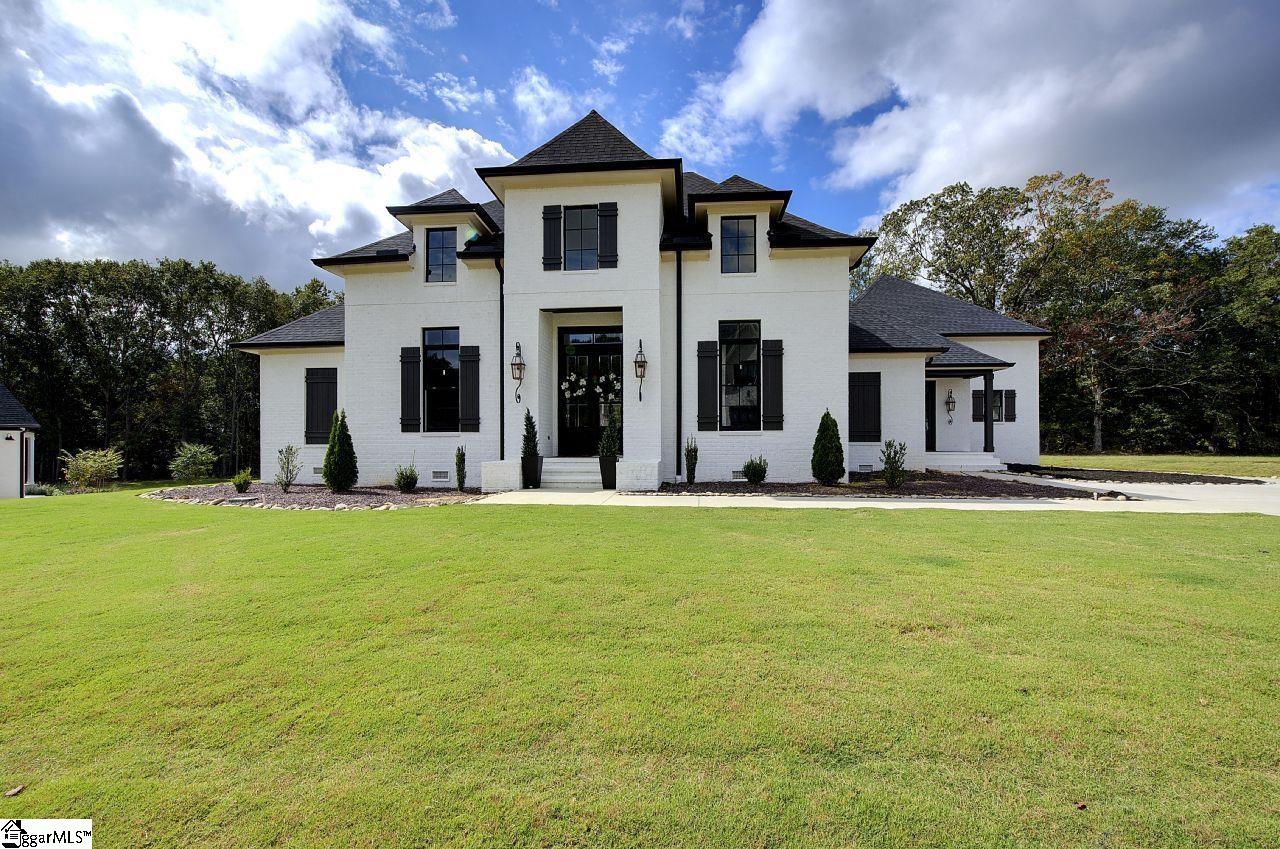 10 Vintage Oaks Way