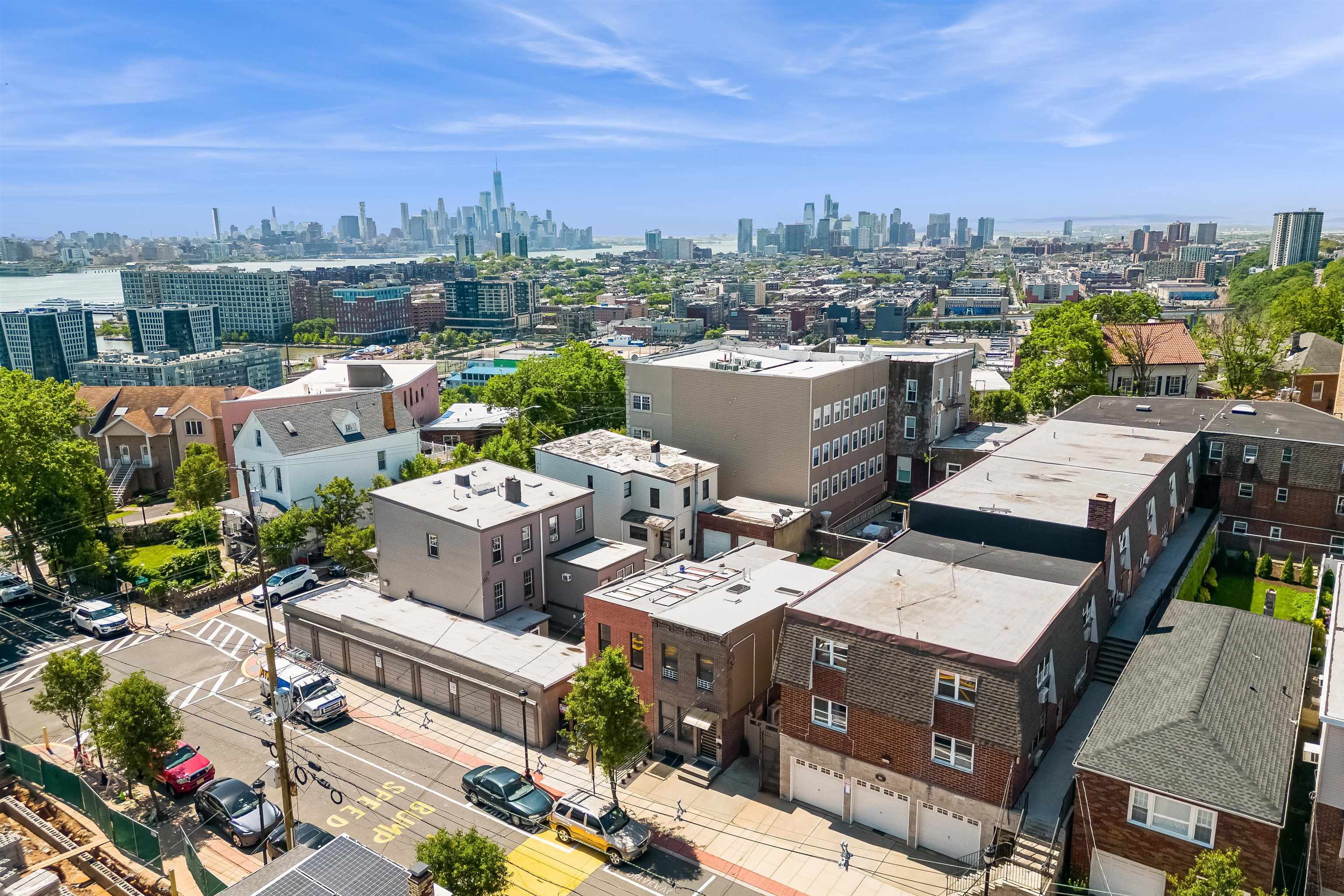 161 18TH ST - Photo 4