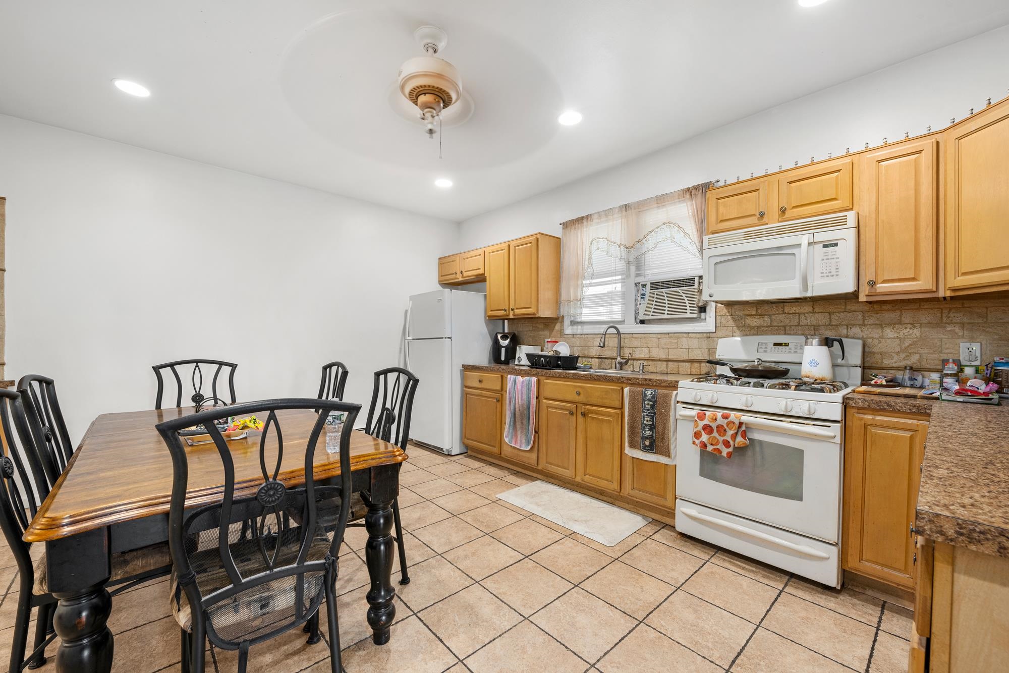 80 HECKEL ST - Photo 2