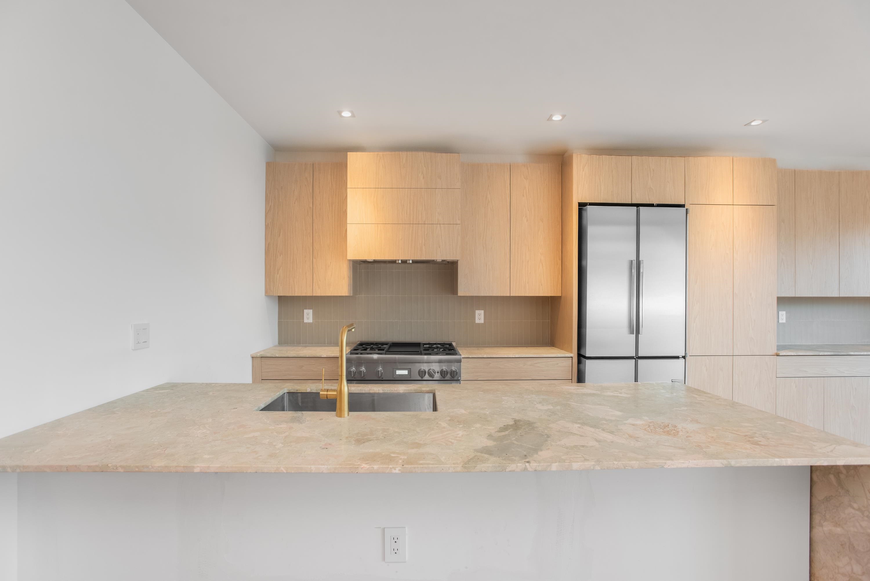 87 JEFFERSON ST - Photo 2