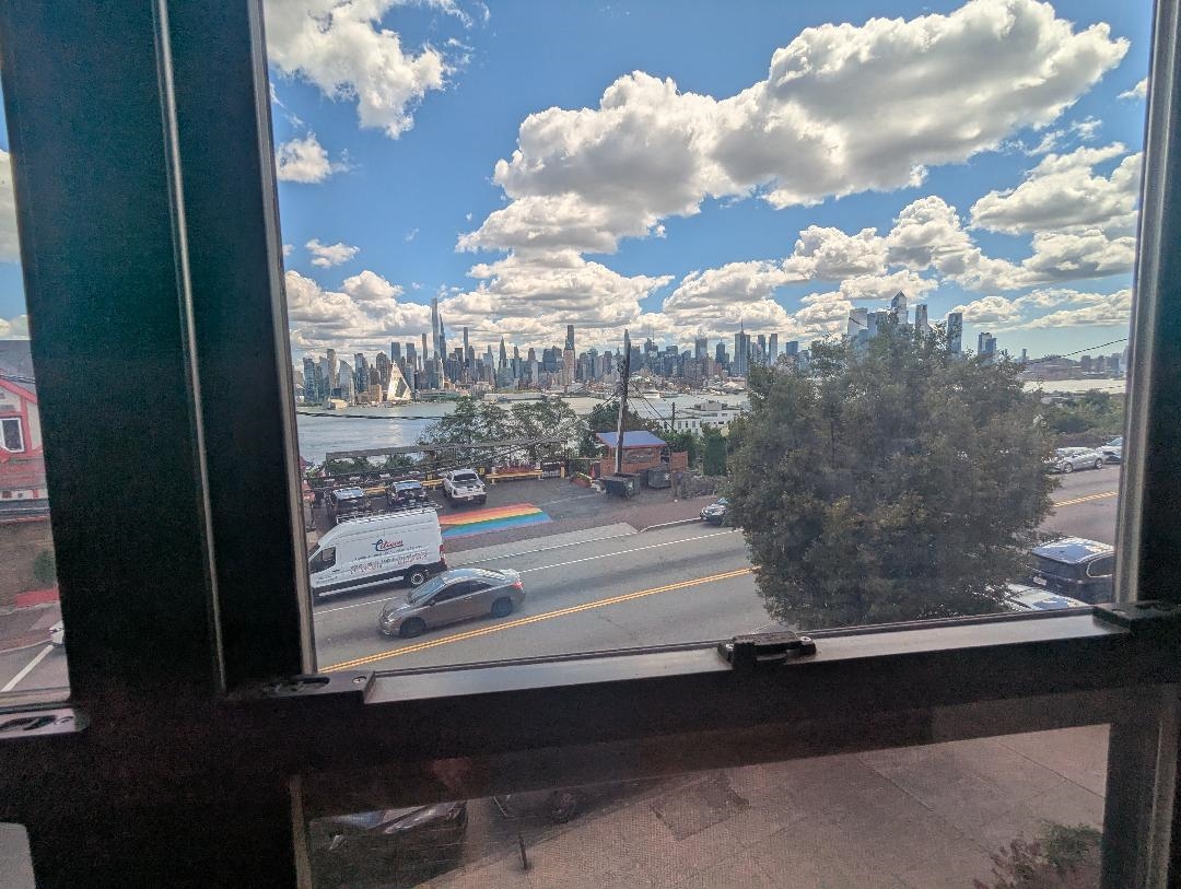 963 BLVD EAST - Photo 4