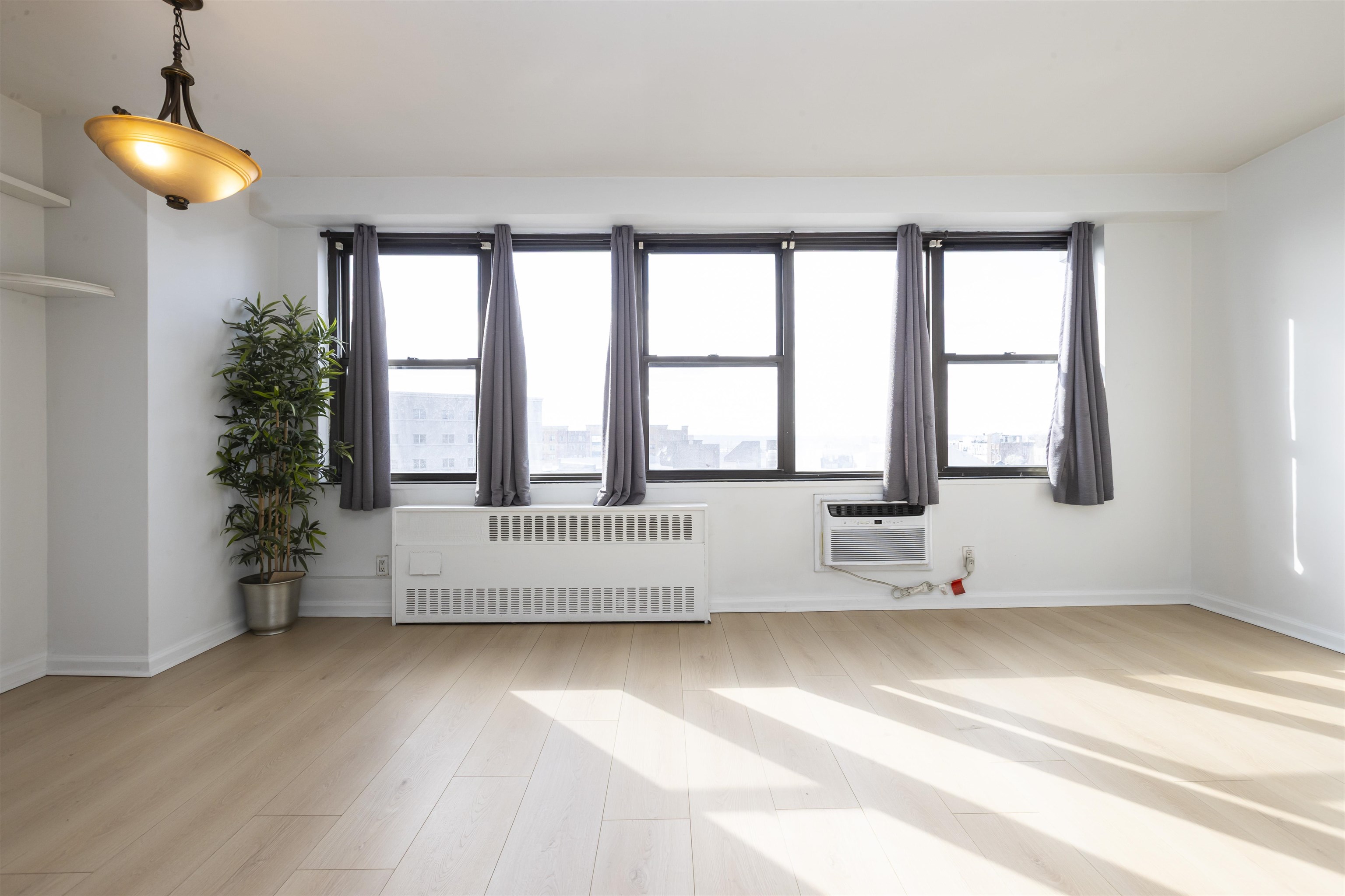 500 CENTRAL AVE - Photo 1