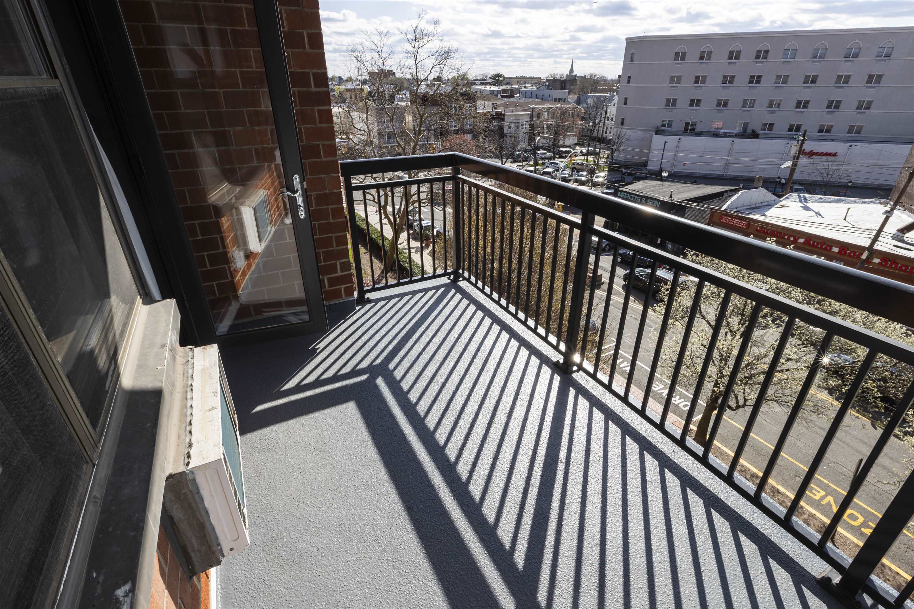 500 CENTRAL AVE #520