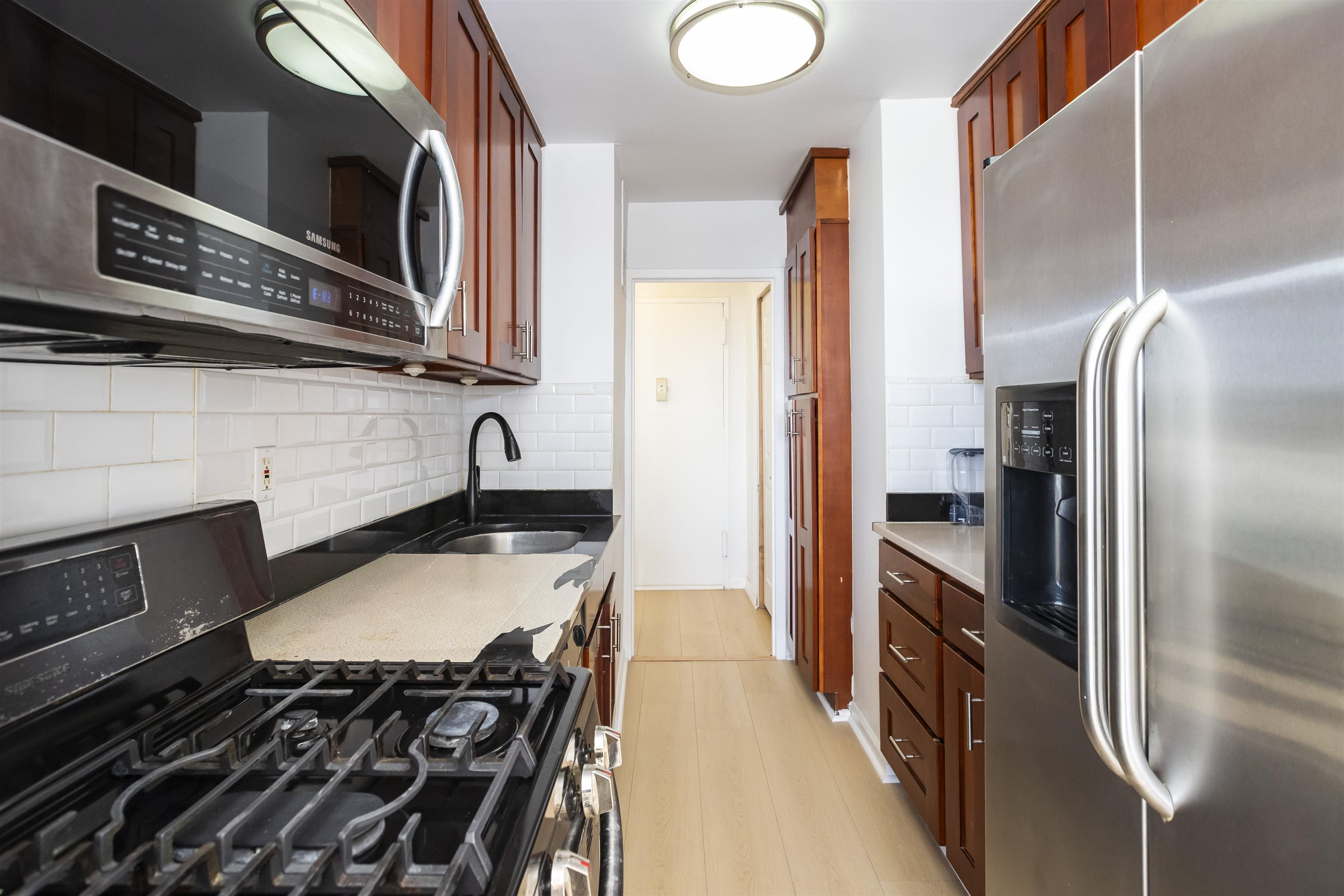 500 CENTRAL AVE #520