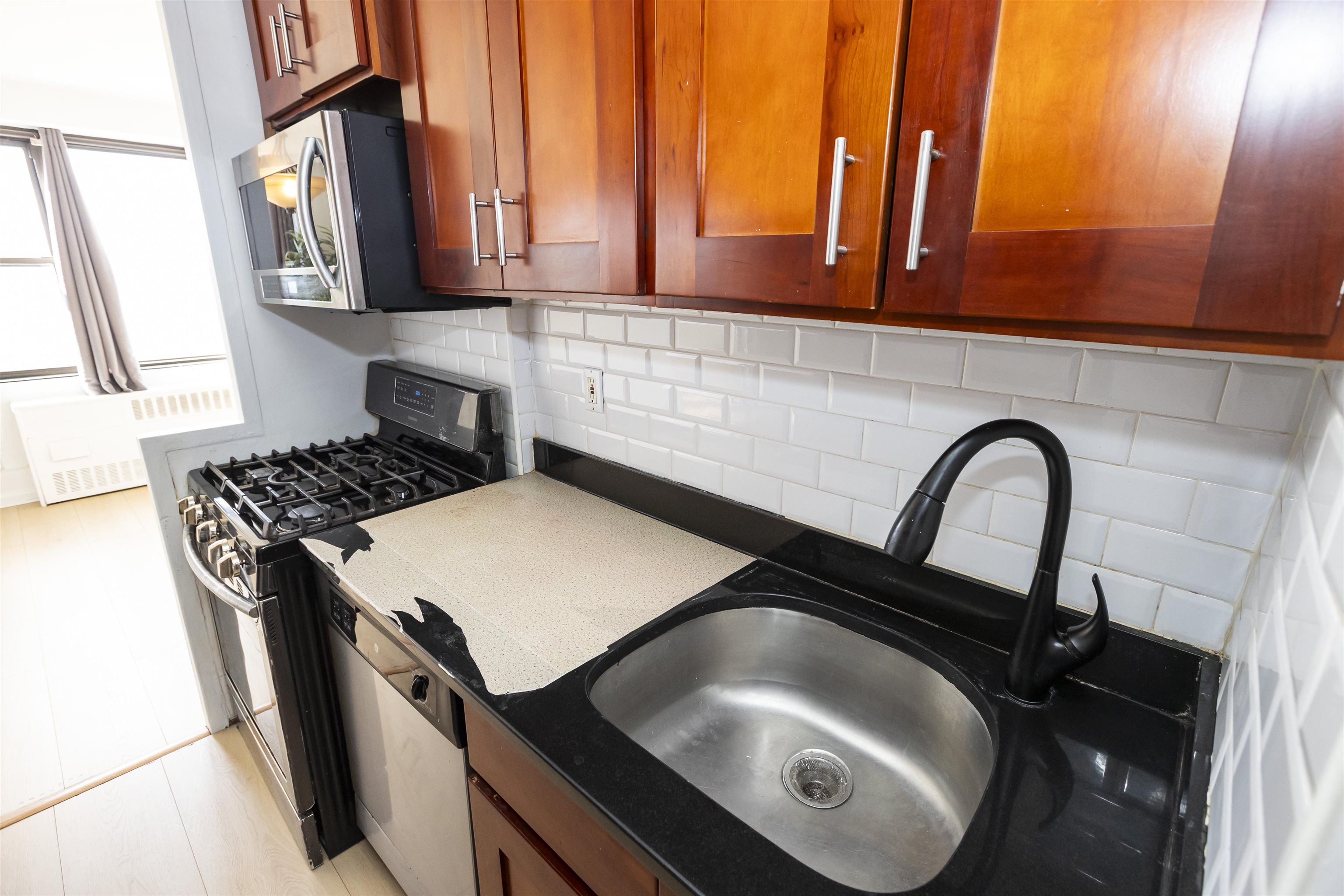 500 CENTRAL AVE #520