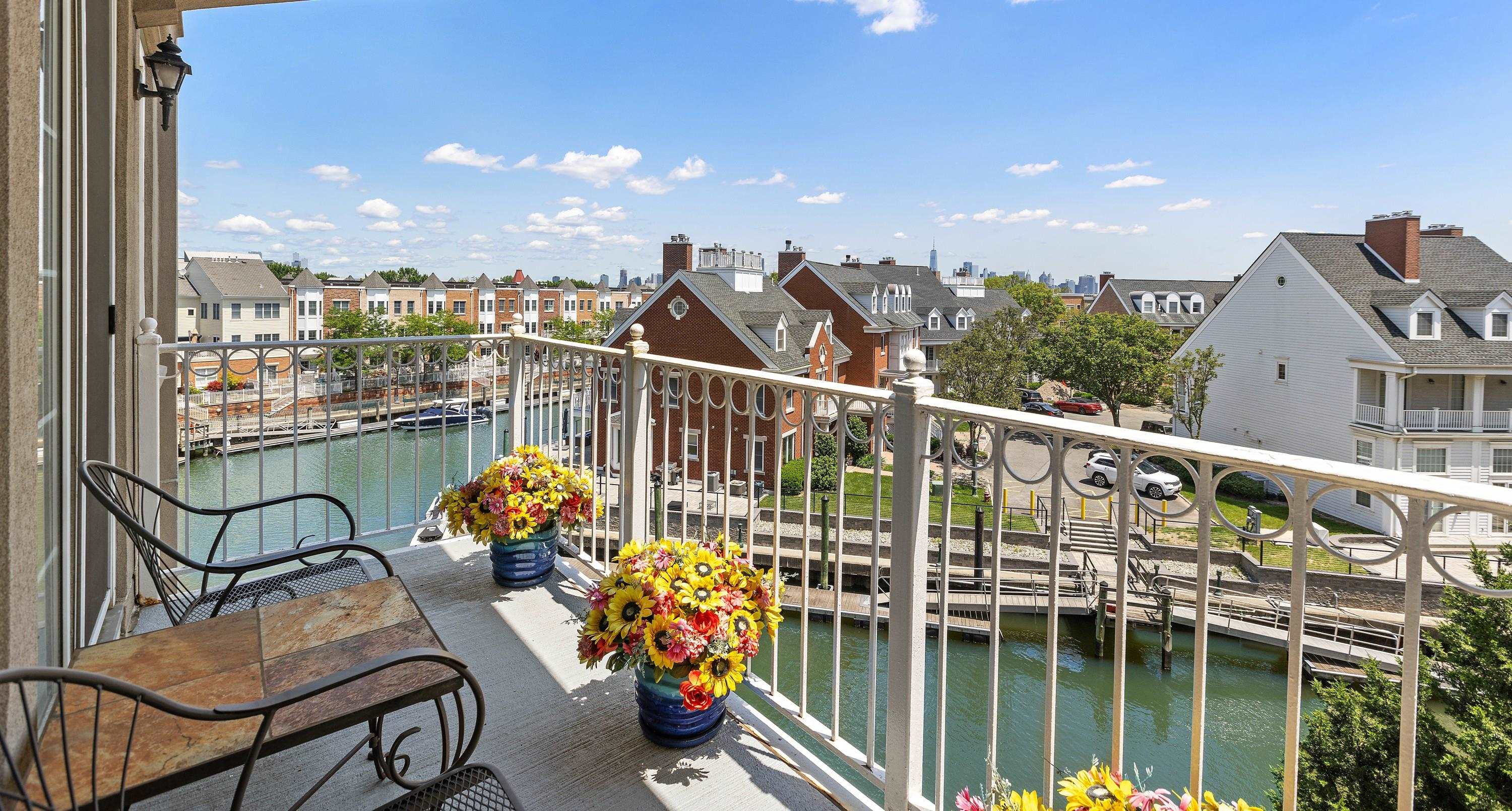 205 SHEARWATER CT WEST - Photo 1