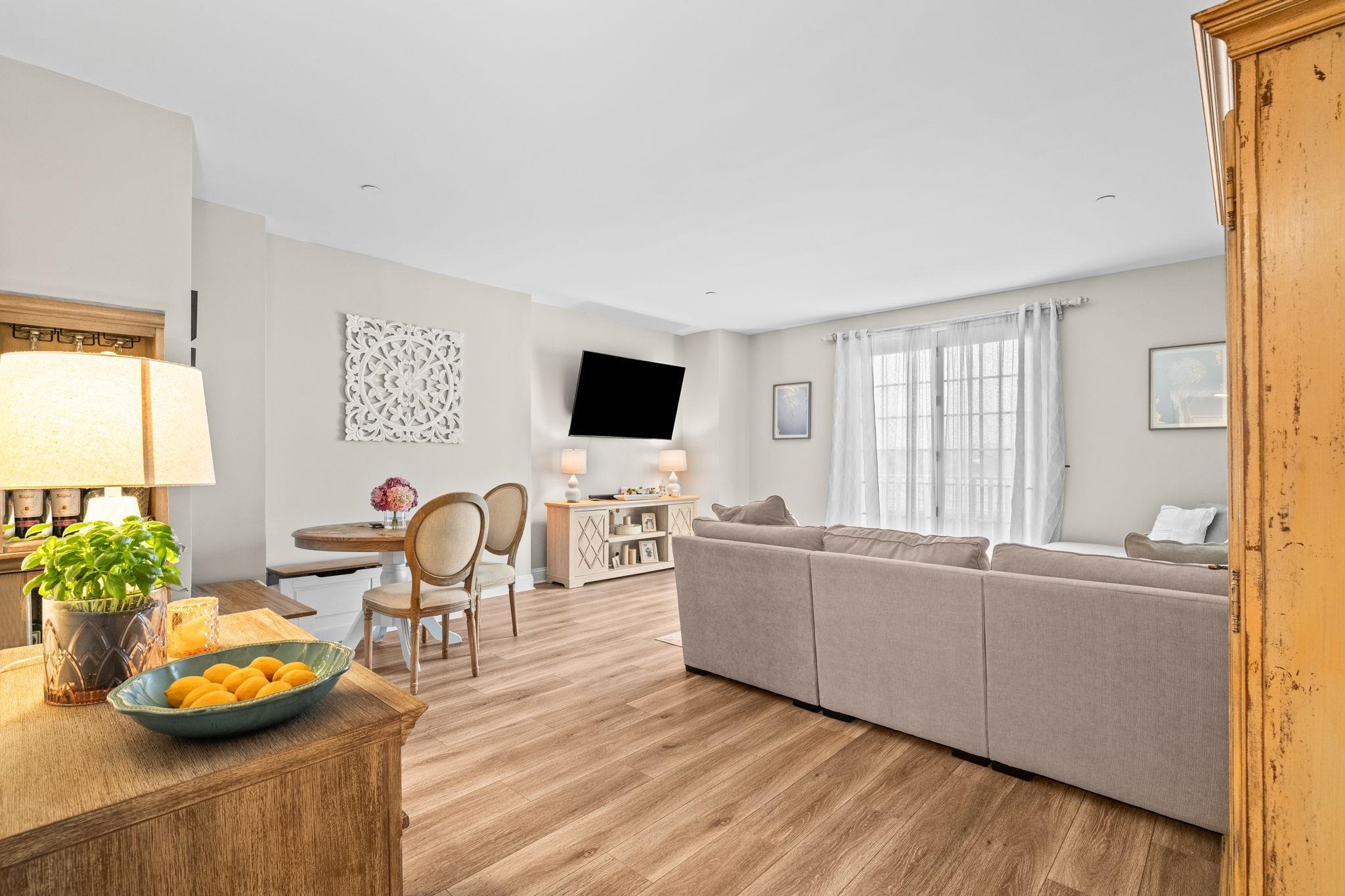 100 SHEARWATER CT EAST - Photo 1