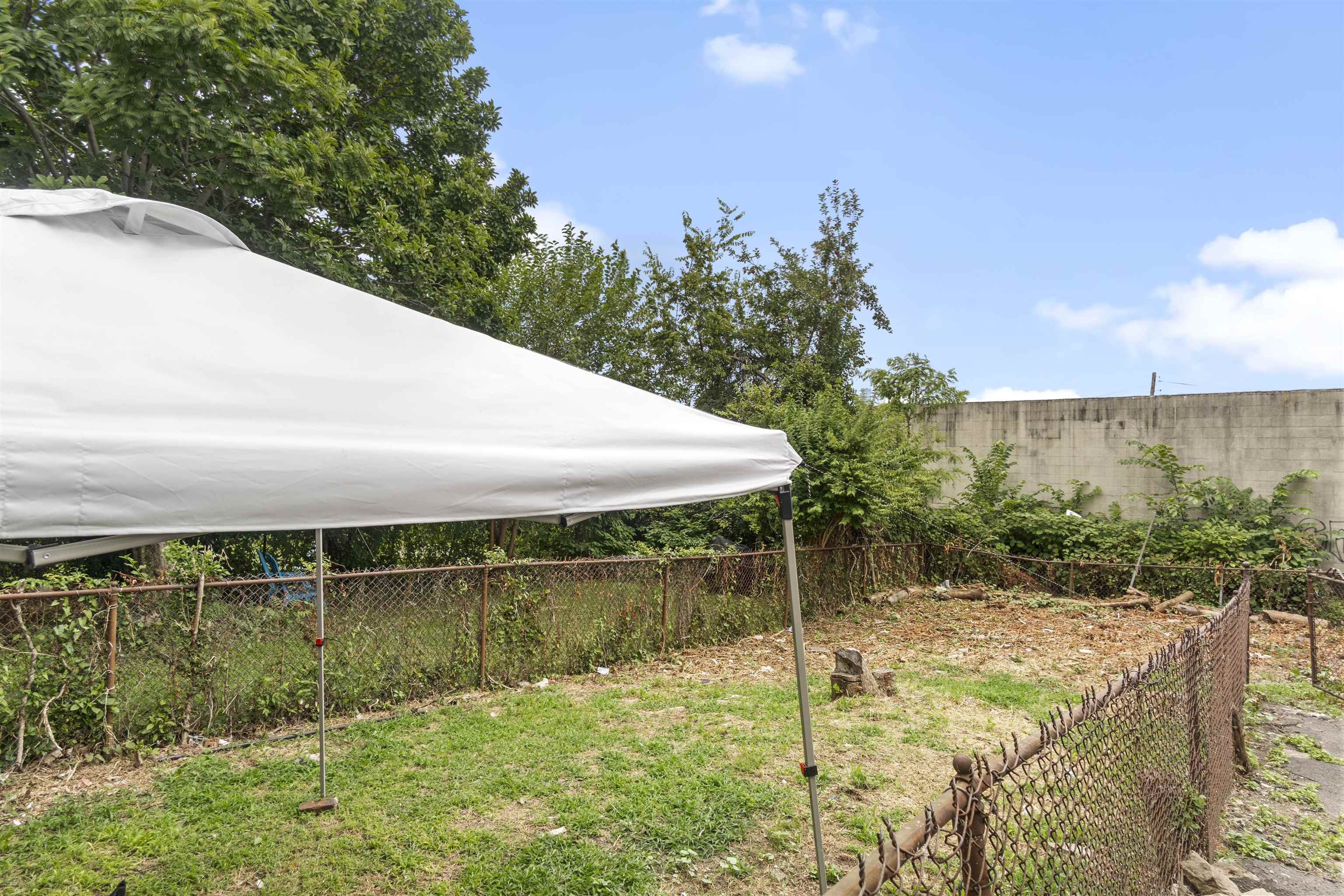 156 RANDOLPH AVE - Photo 5