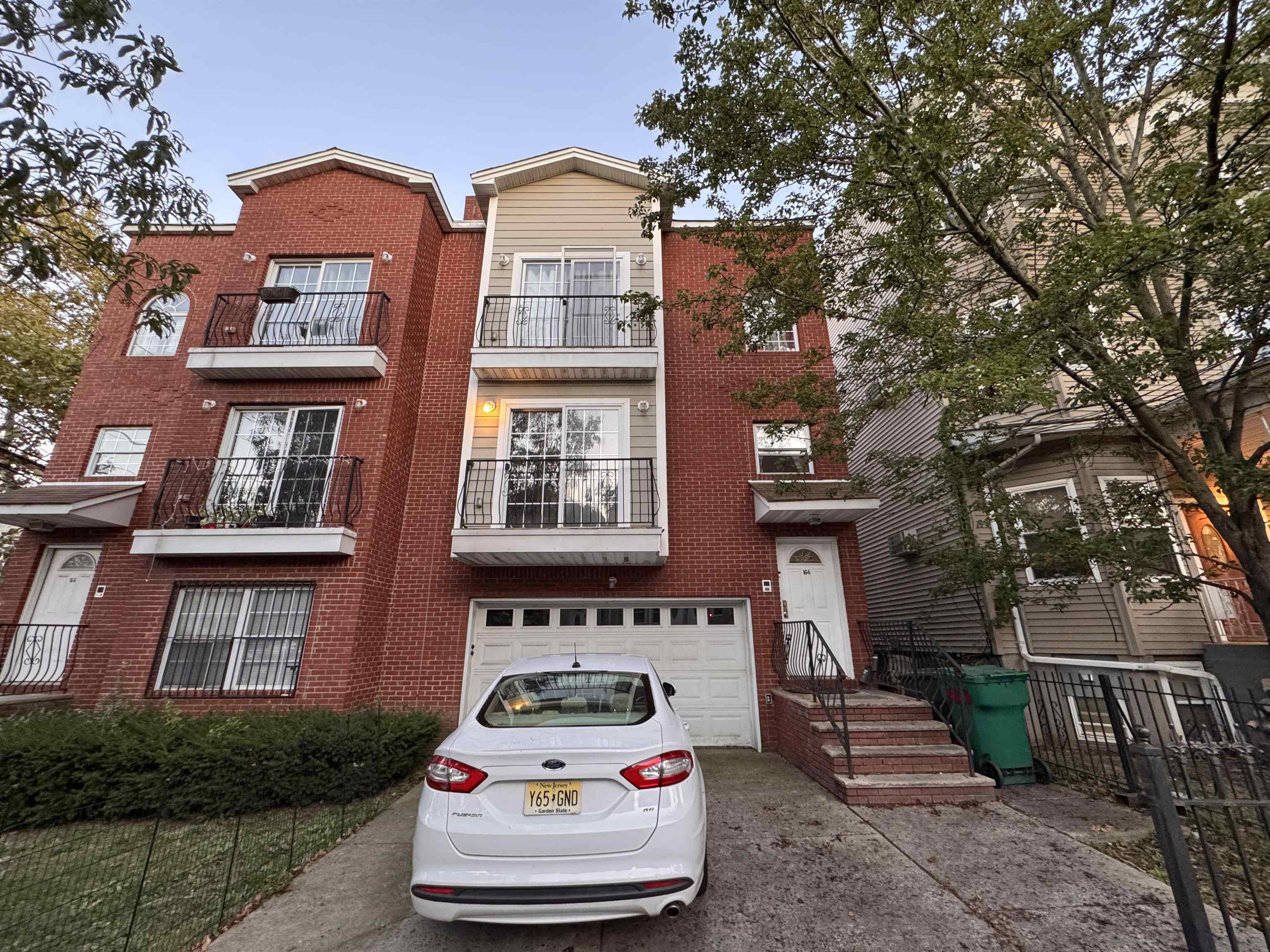 164 CLERK ST - Photo 1