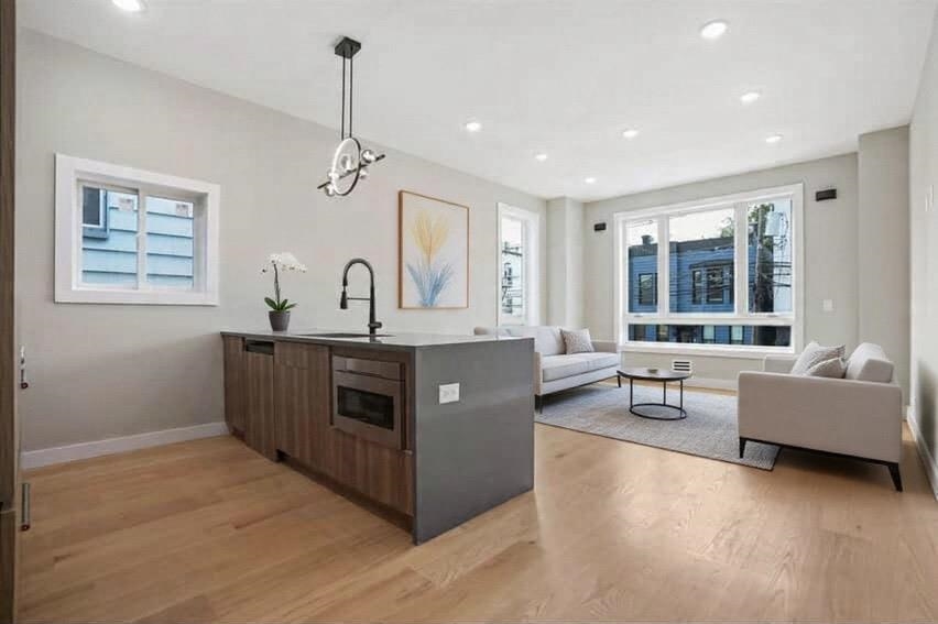 68 THORNE ST - Photo 4