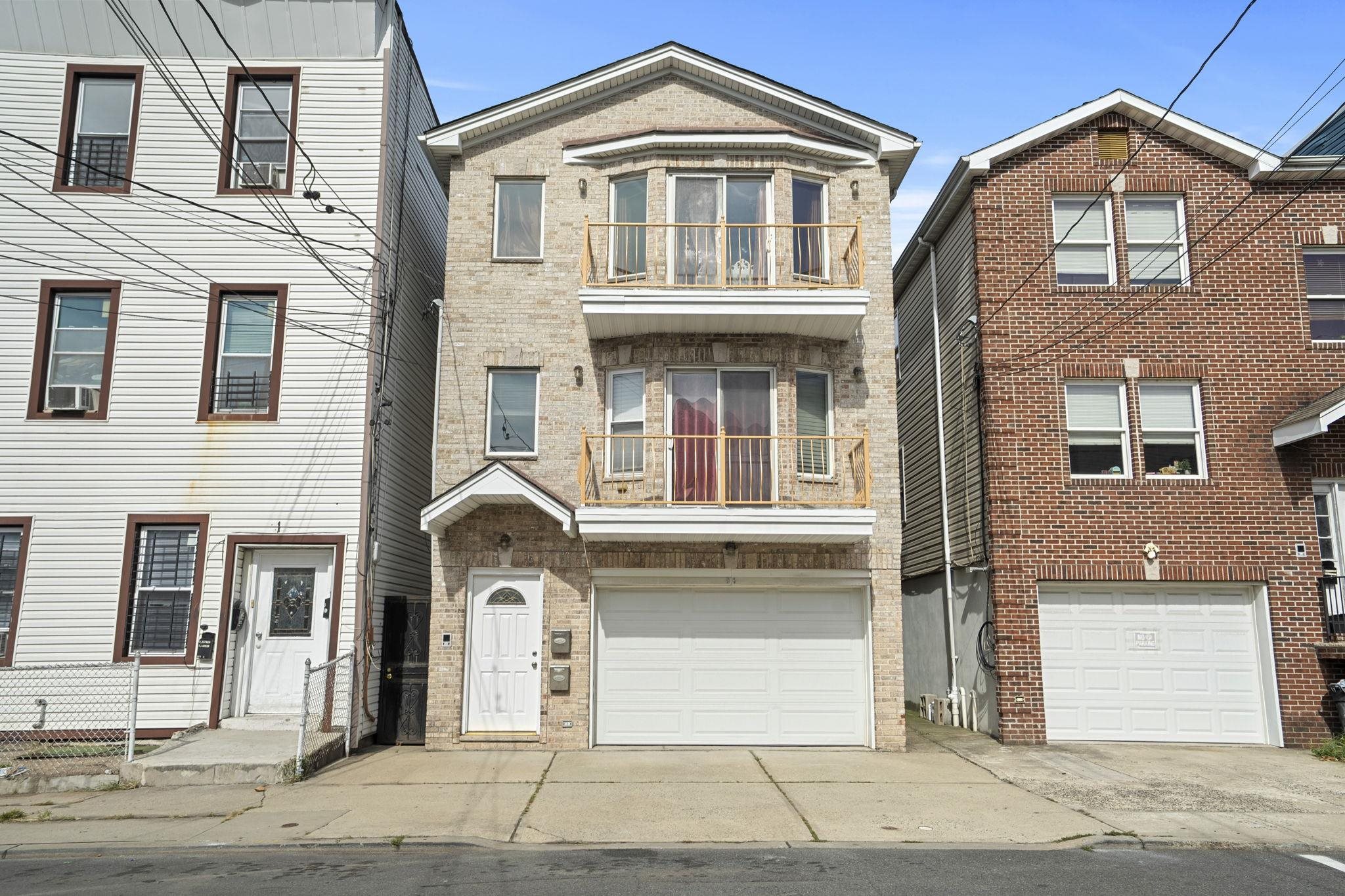 83 OAKLAND AVE - Photo 2