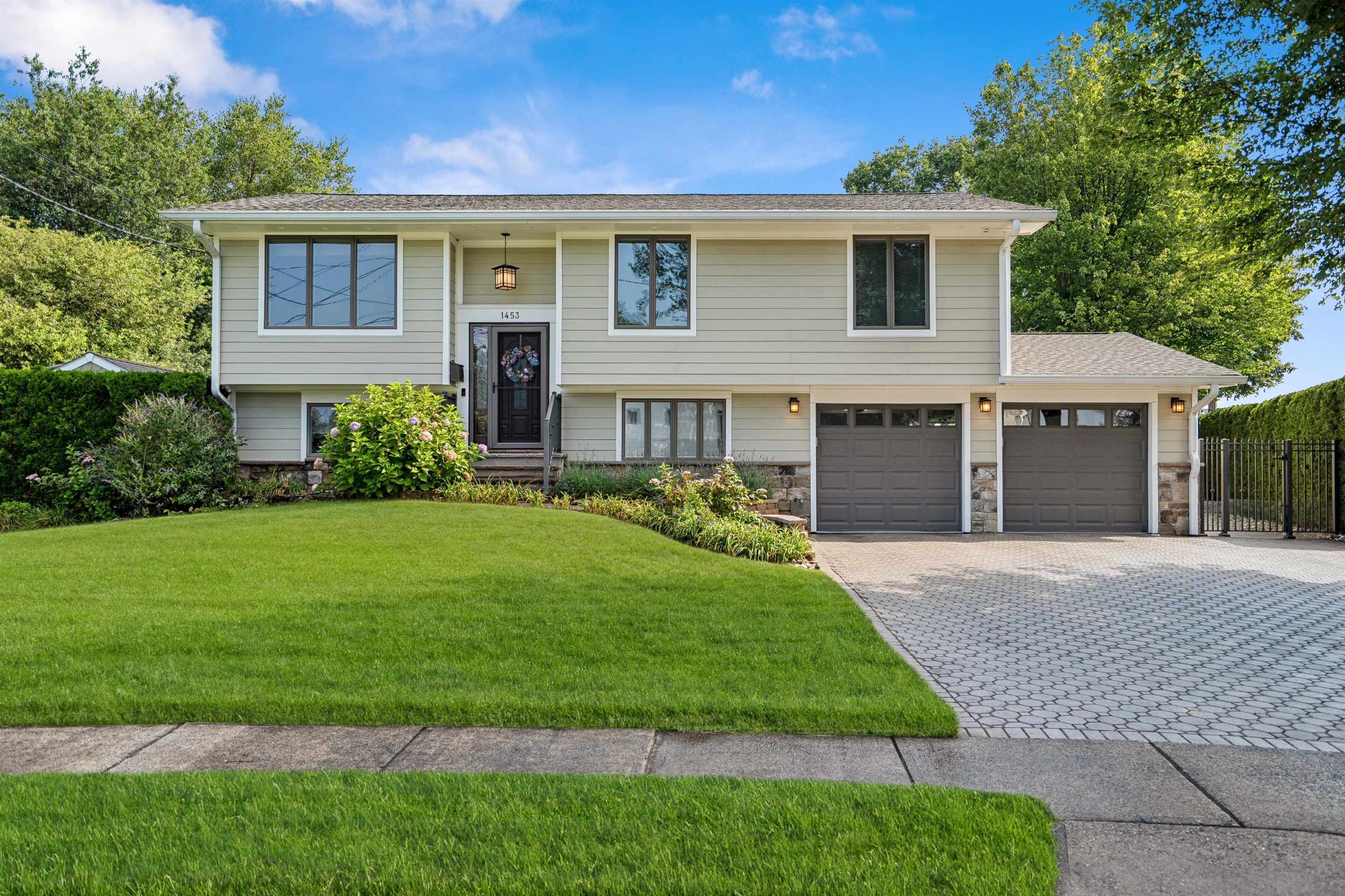 1453 TOOZ PL - Photo 3