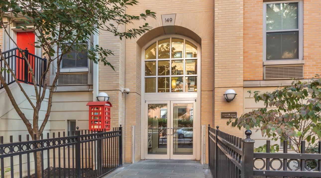 149 ESSEX ST - Photo 1