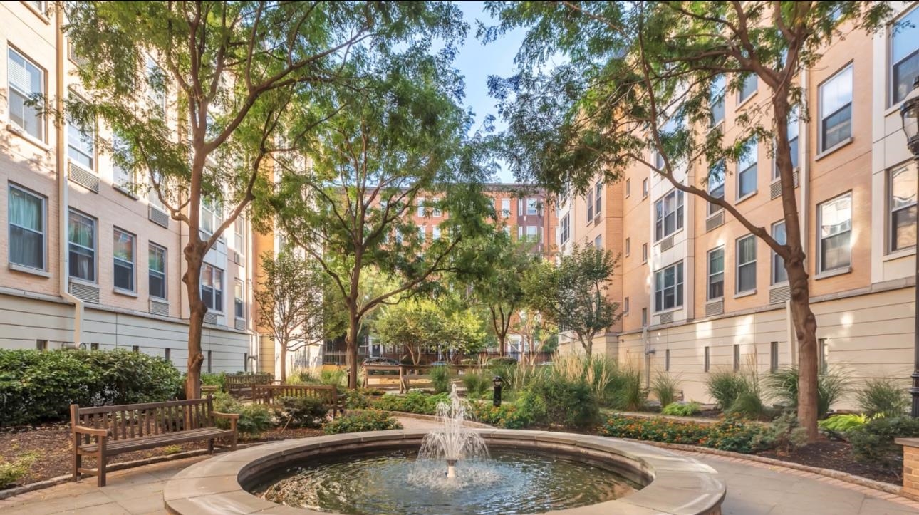 149 ESSEX ST - Photo 3