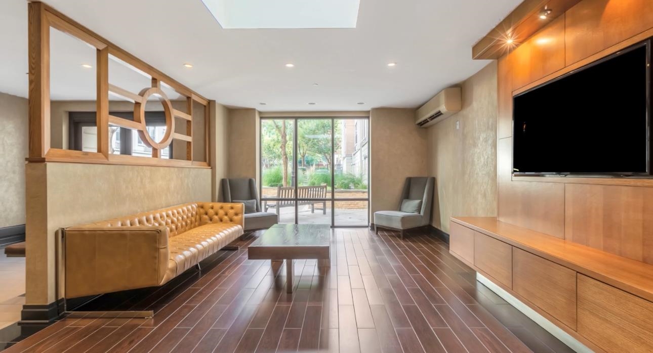 149 ESSEX ST - Photo 5