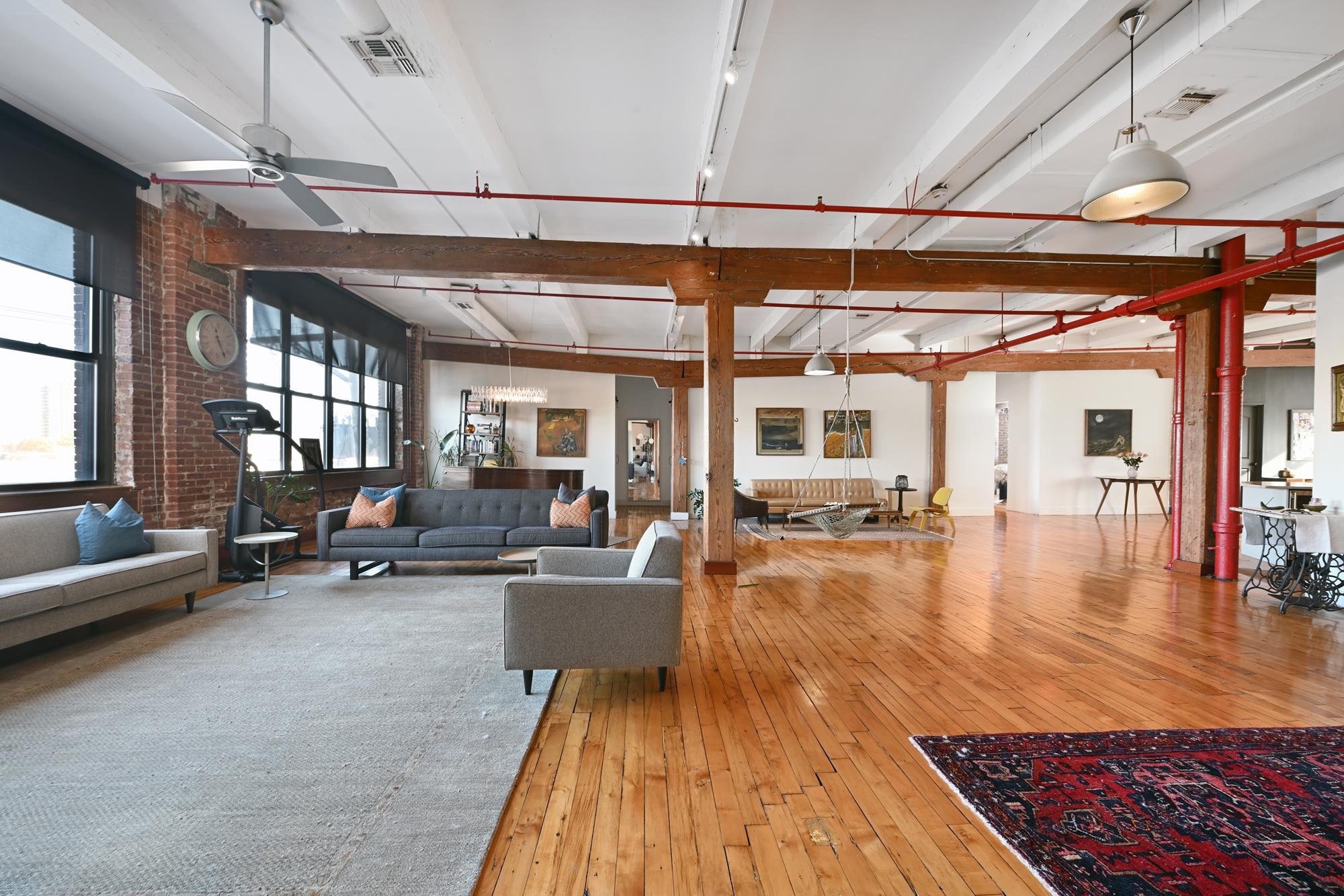 1620 MANHATTAN AVE - Photo 3