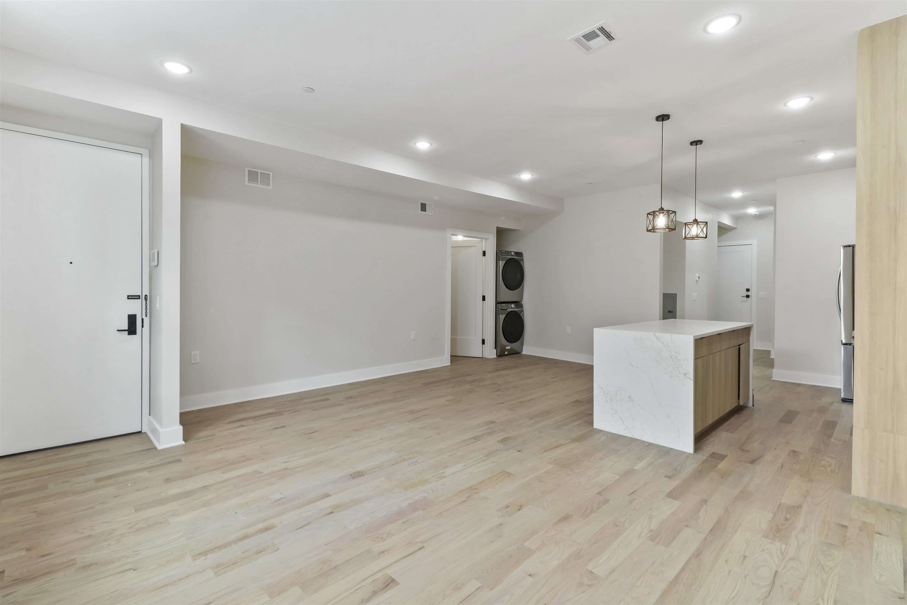 161 NEW YORK AVE - Photo 5