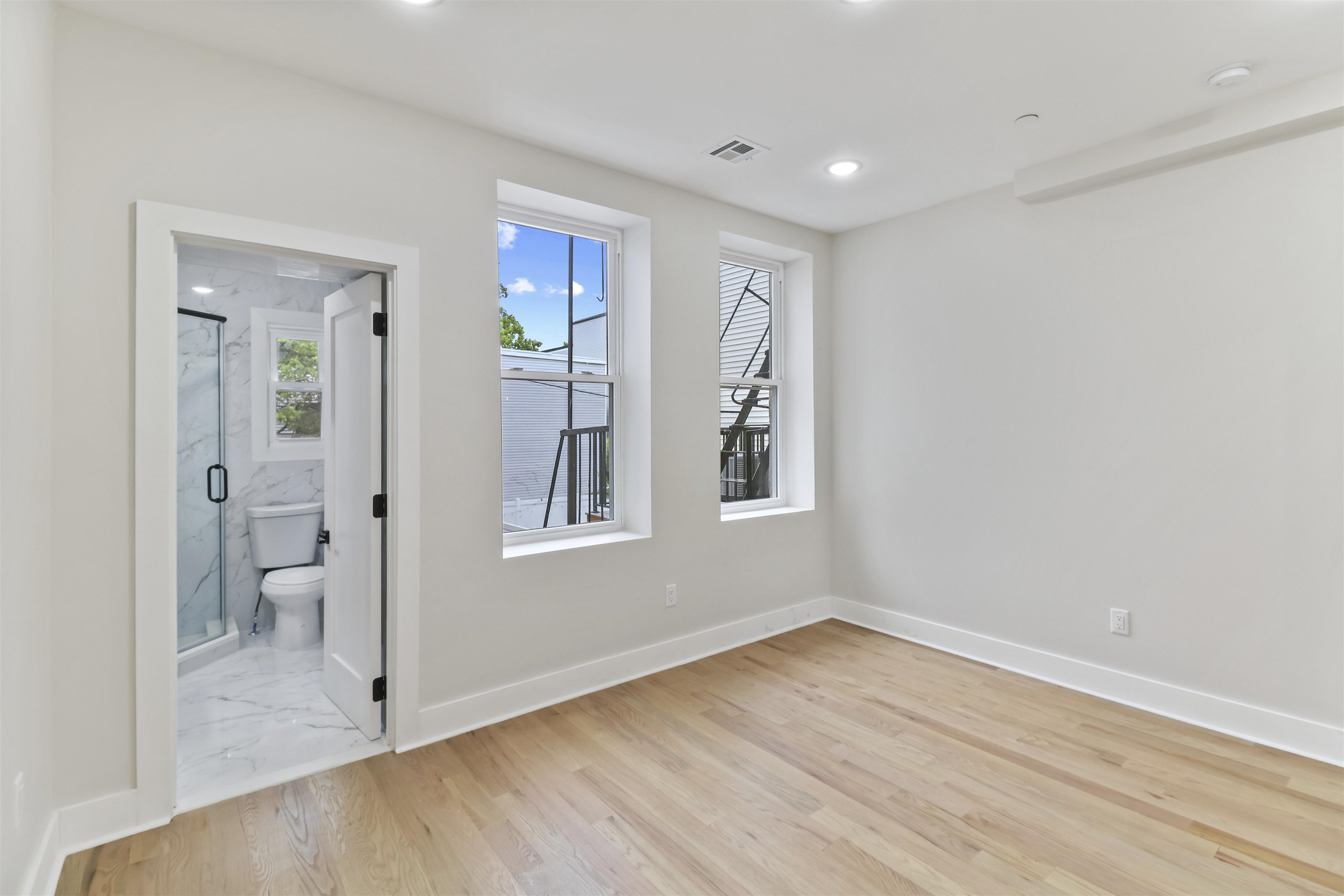 161 NEW YORK AVE - Photo 3