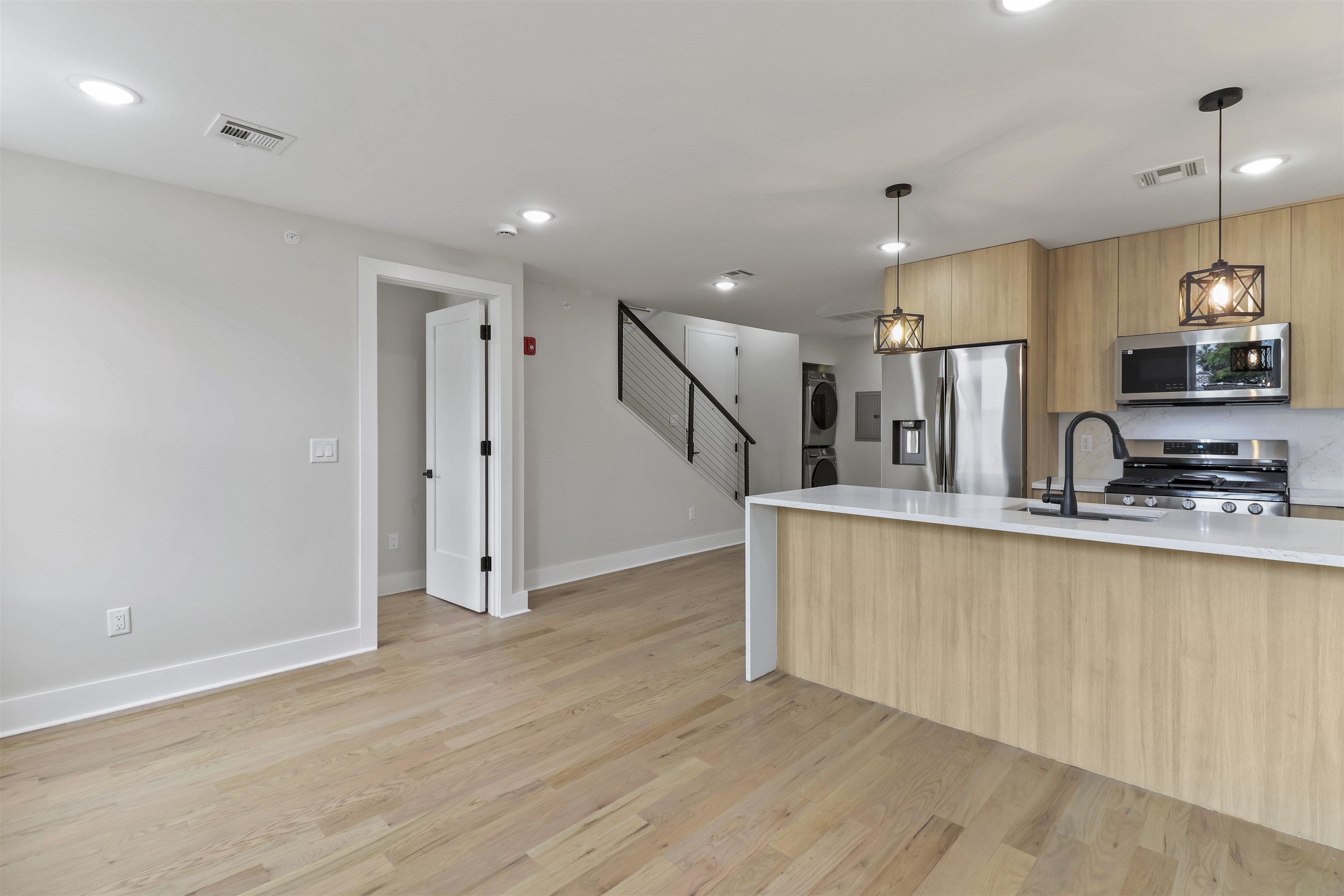 161 NEW YORK AVE - Photo 2