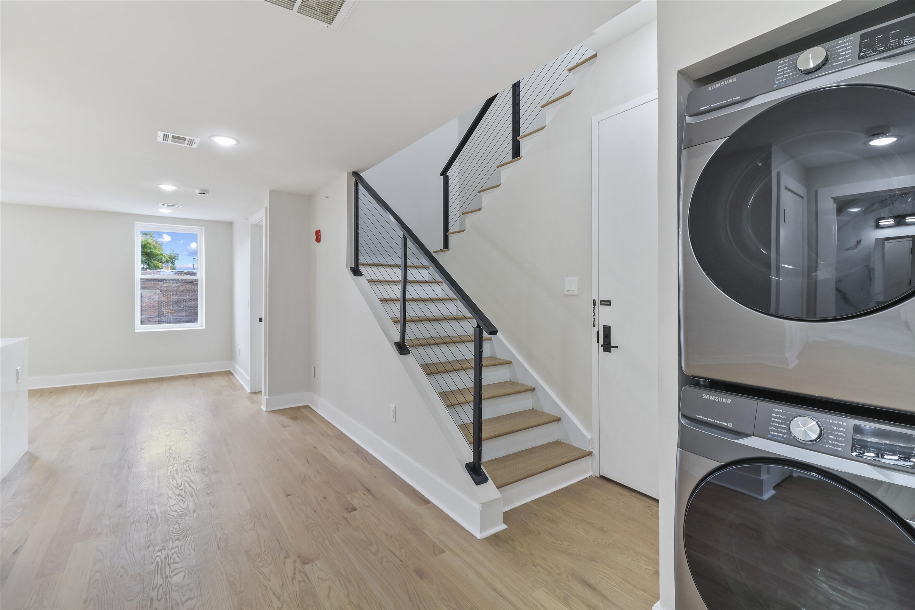 161 NEW YORK AVE - Photo 3