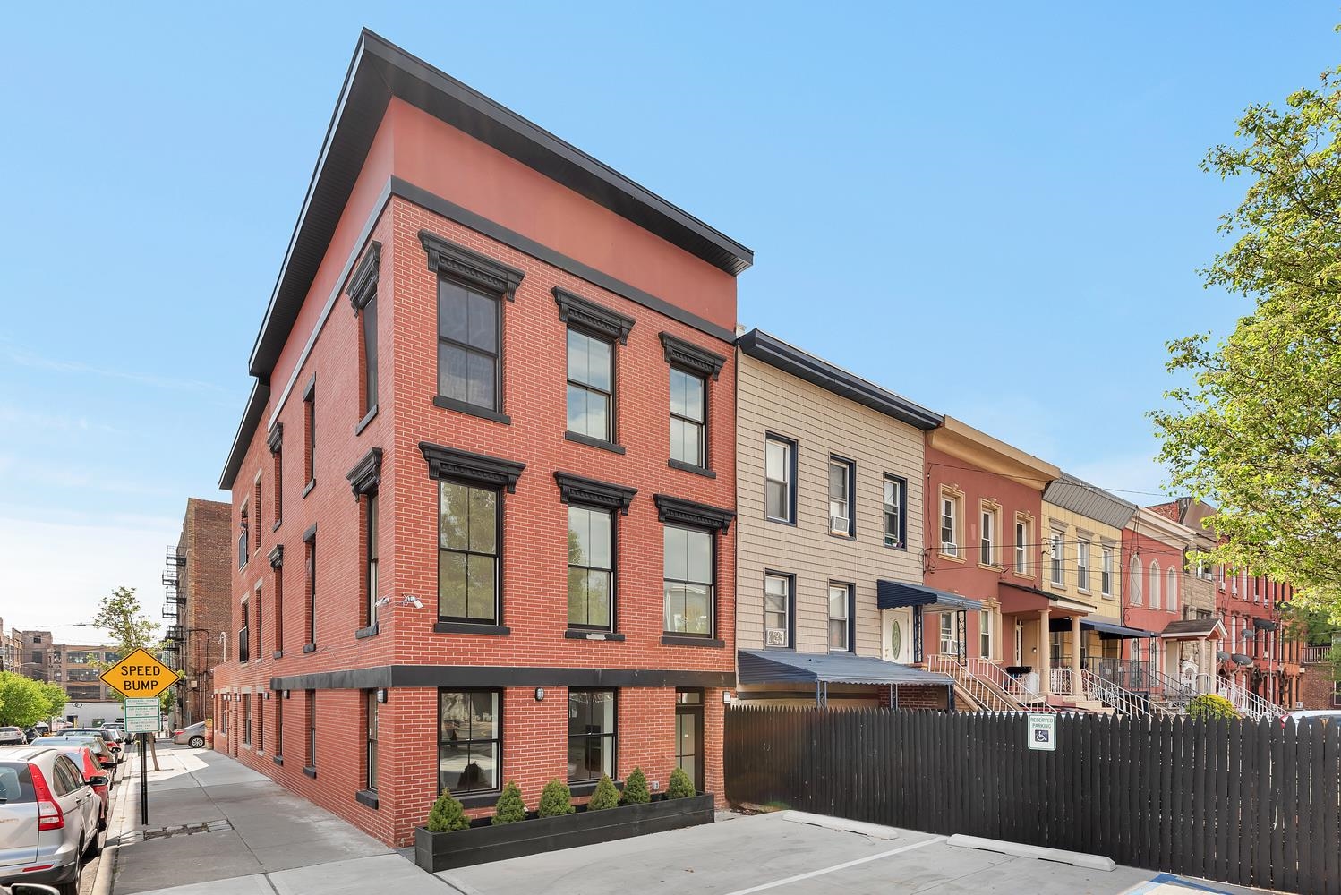 520 New York Ave #2