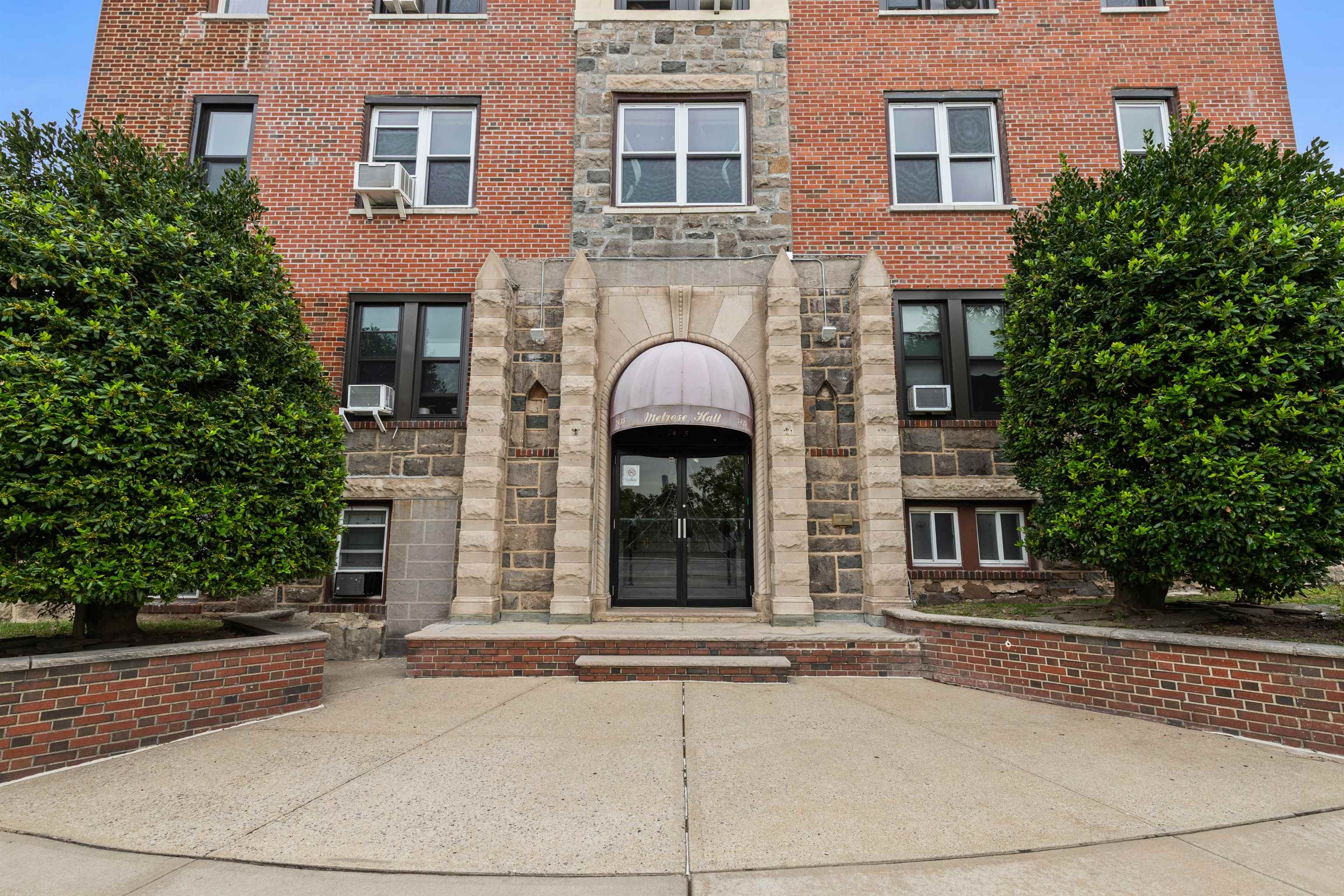 7435 BLVD EAST - Photo 2