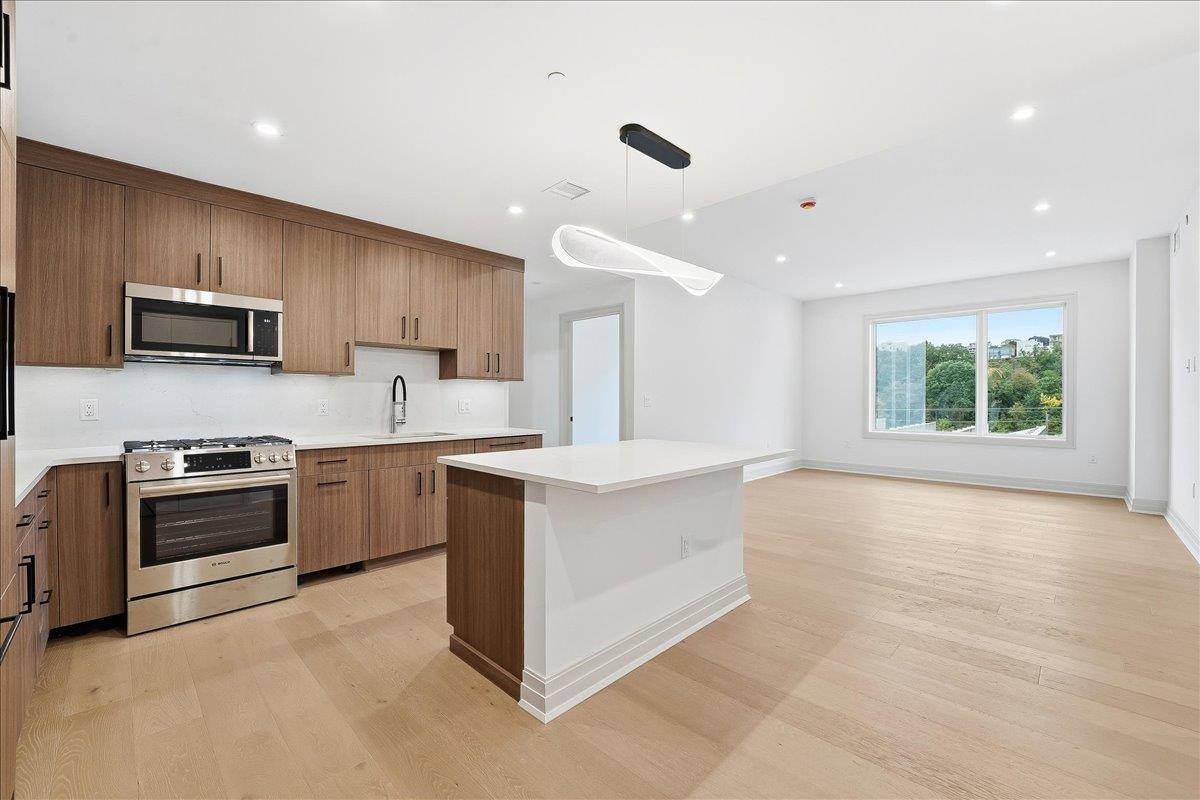 921 MADISON ST - Photo 4