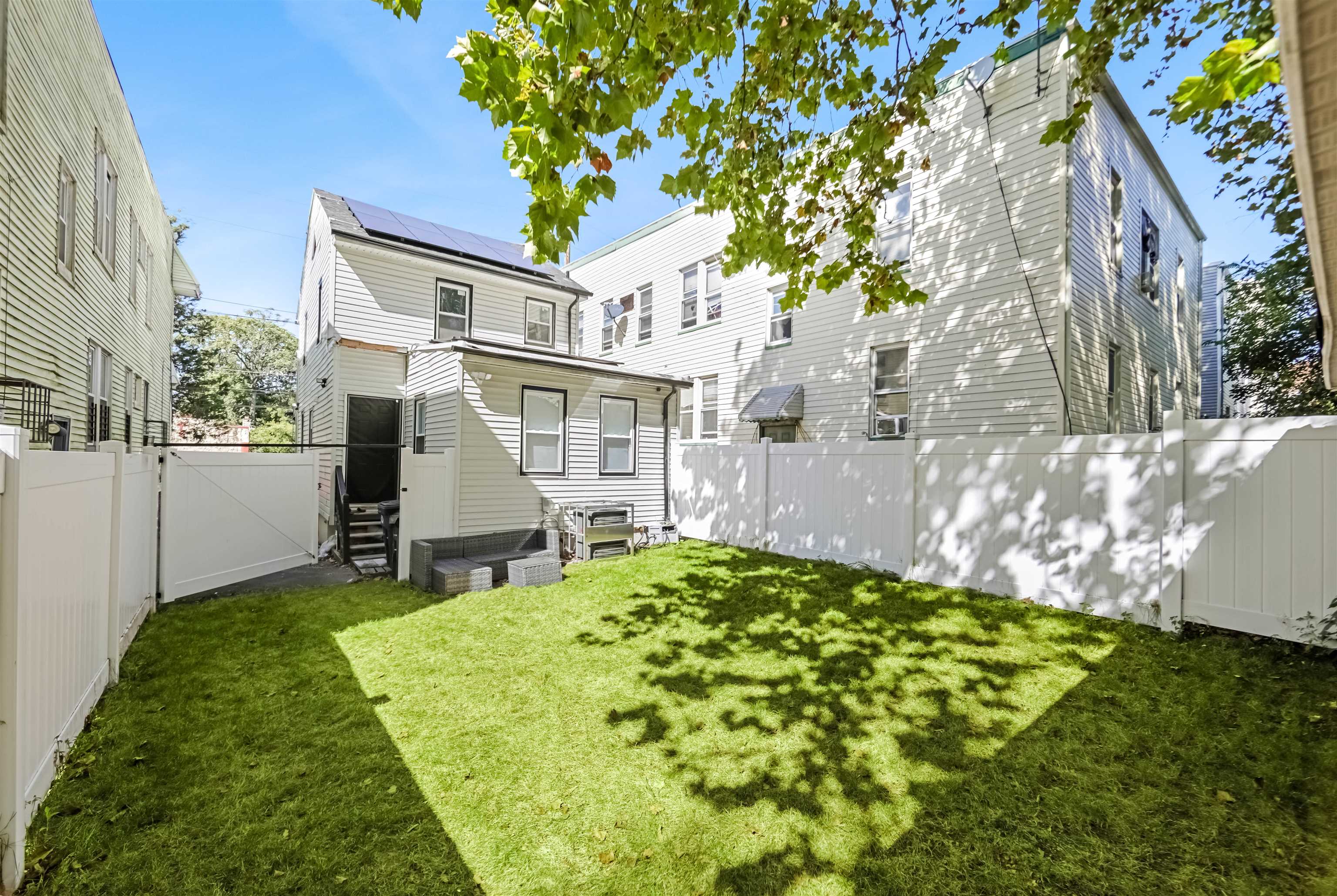 170 CLINTON PL