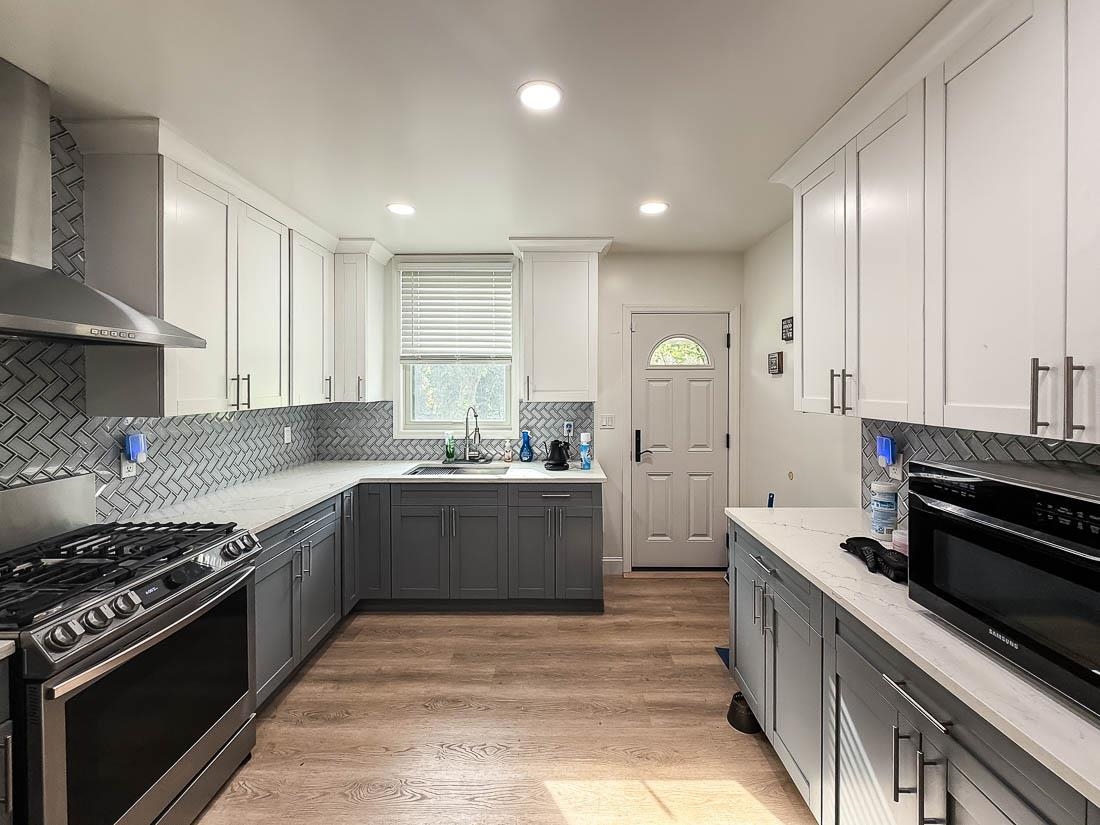 145 EGE AVE - Photo 3