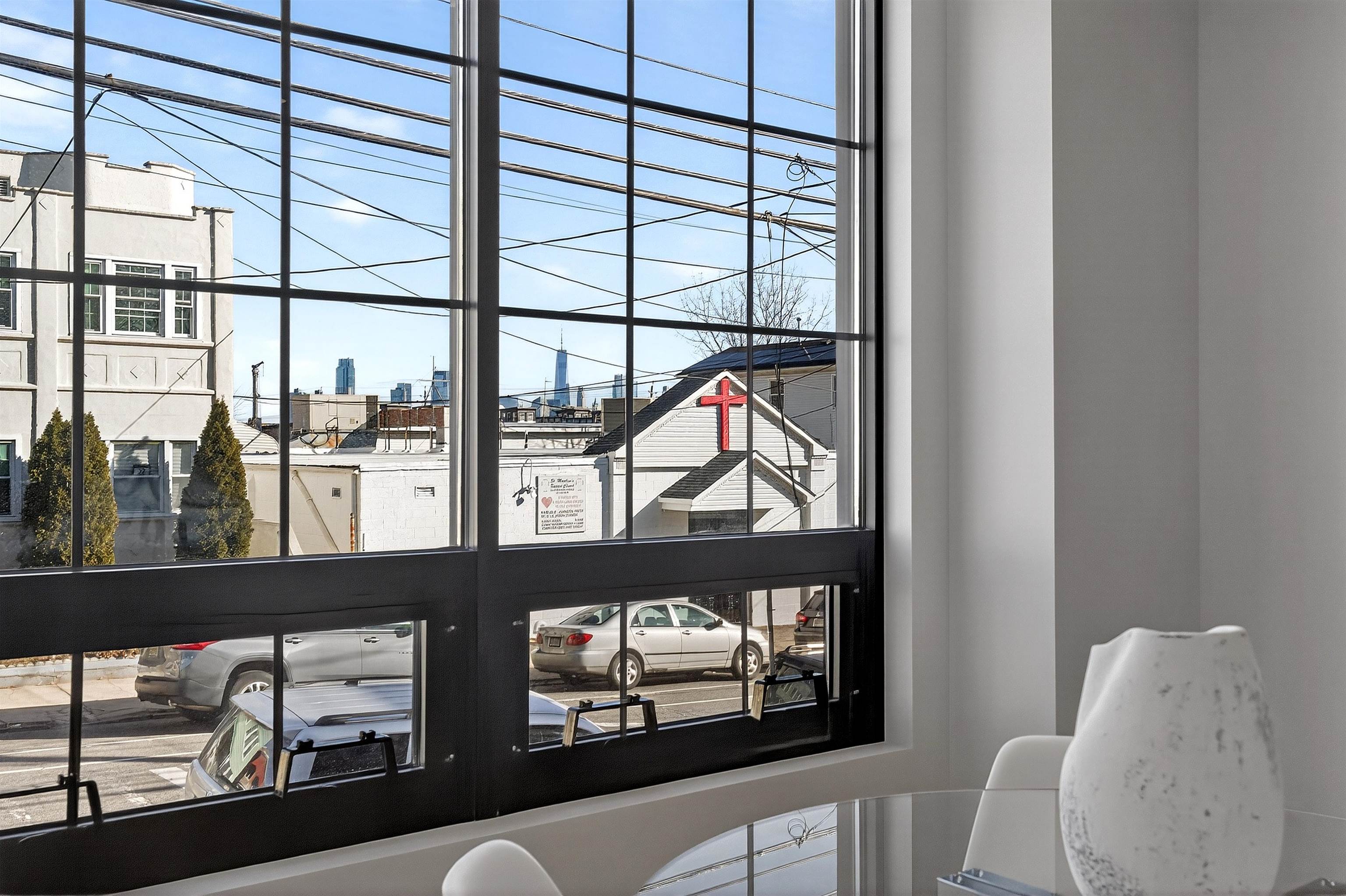 31 BAYVIEW AVE - Photo 4