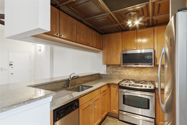 187 WAYNE ST - Photo 4