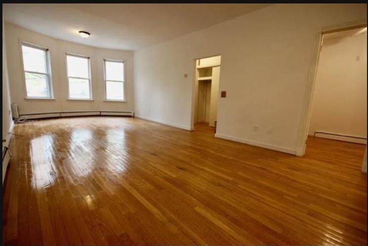 204 SHERMAN AVE - Photo 3